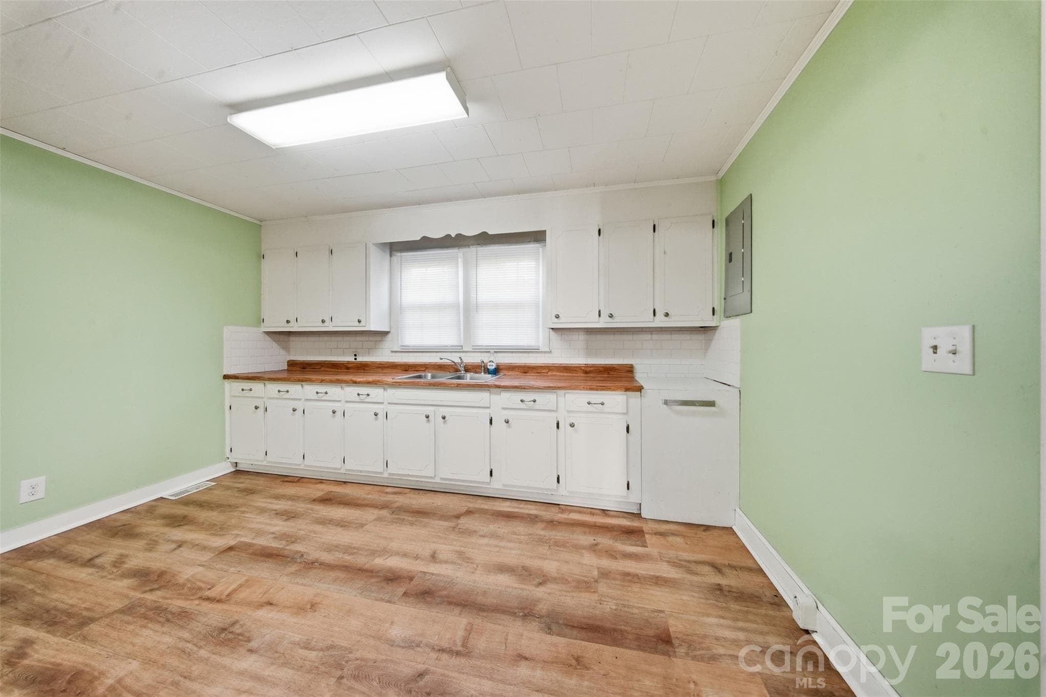 Single Family Residence at 5349 S New Hope Road, Belmont, photo 6 of 24