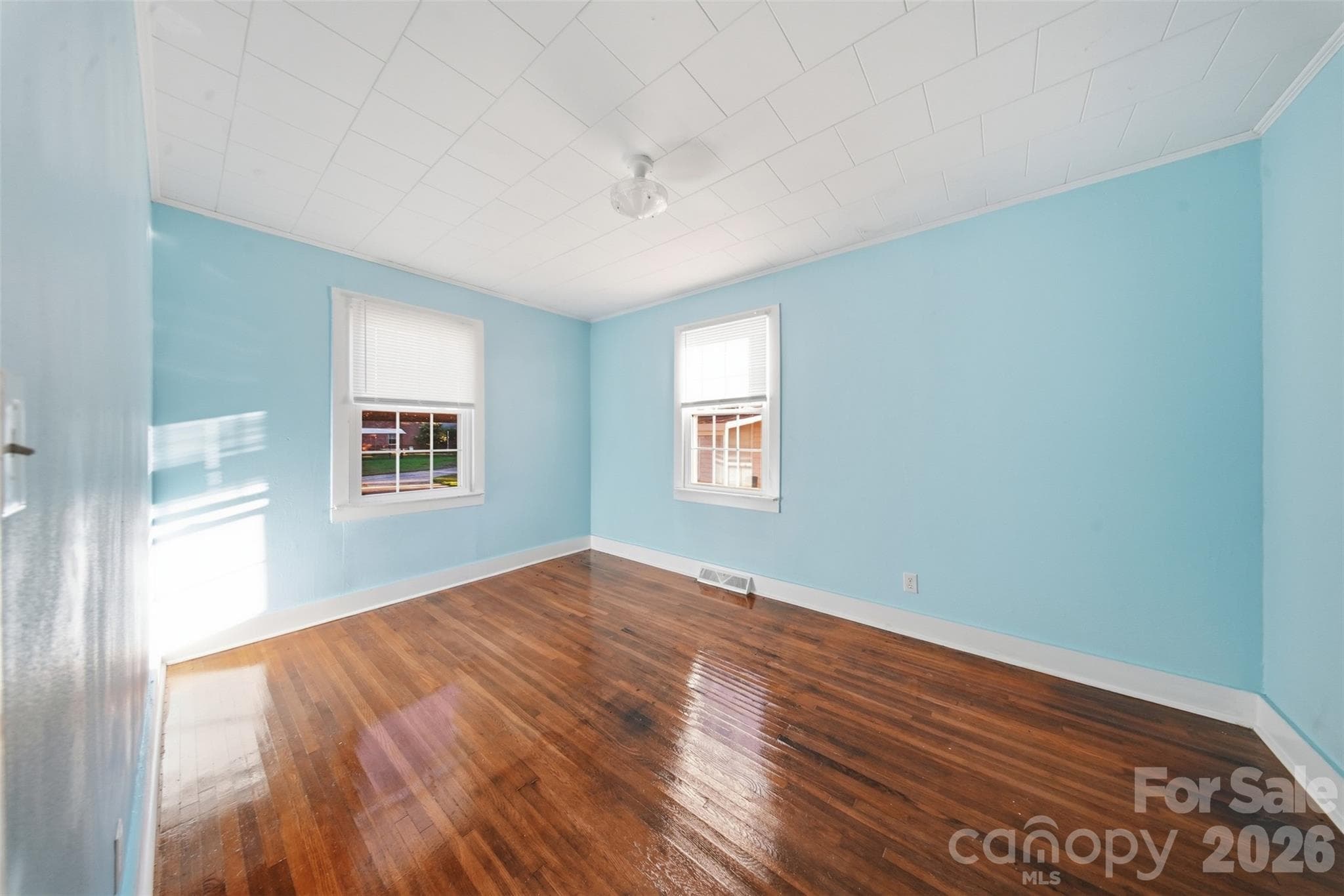 Single Family Residence at 5349 S New Hope Road, Belmont, photo 9 of 24