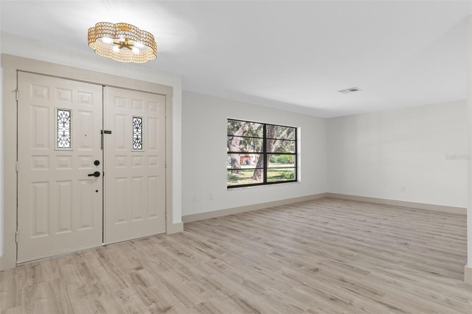 Single Family Residence at 6232 ALDERWOOD ST, SPRING HILL, photo 9 of 48