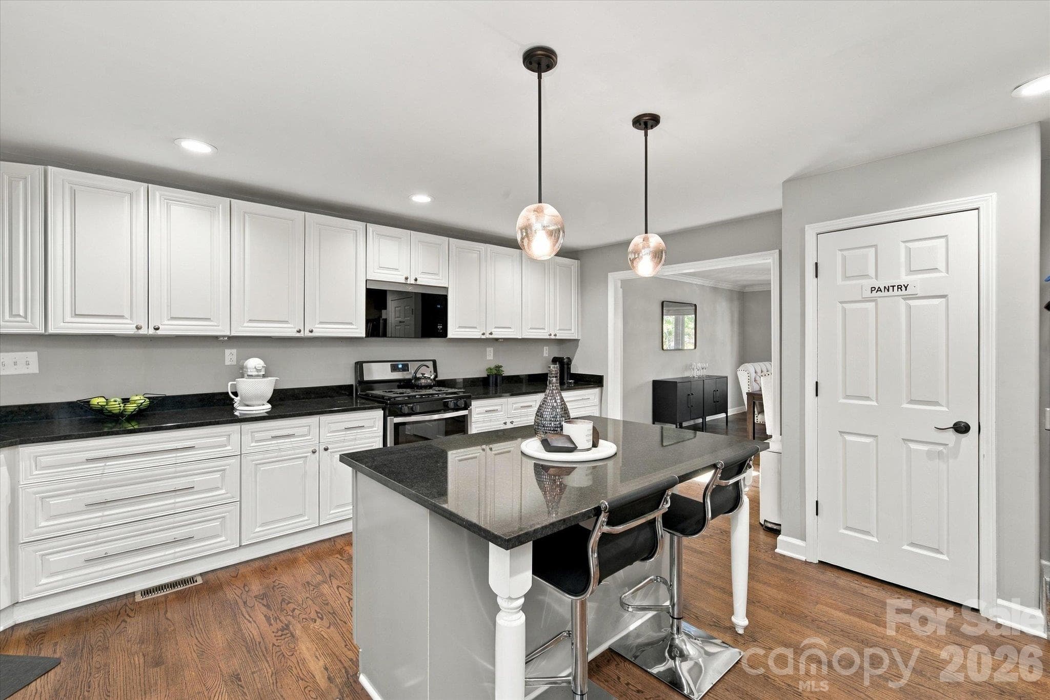 Single Family Residence at 14700 Stonegreen Lane, Huntersville, photo 11 of 44