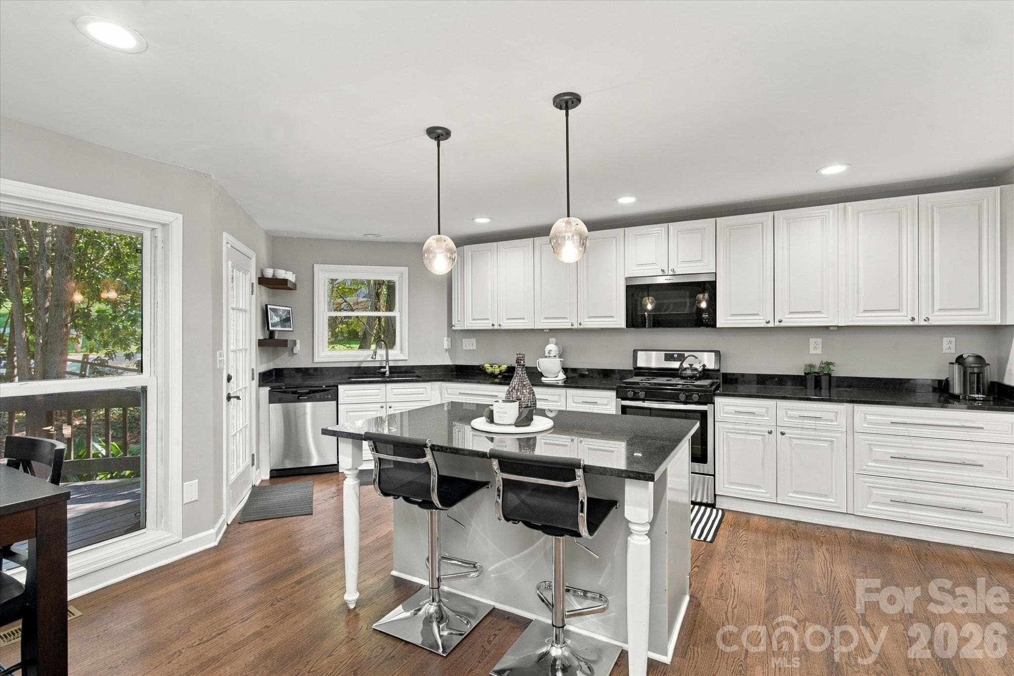 Single Family Residence at 14700 Stonegreen Lane, Huntersville, photo 12 of 44