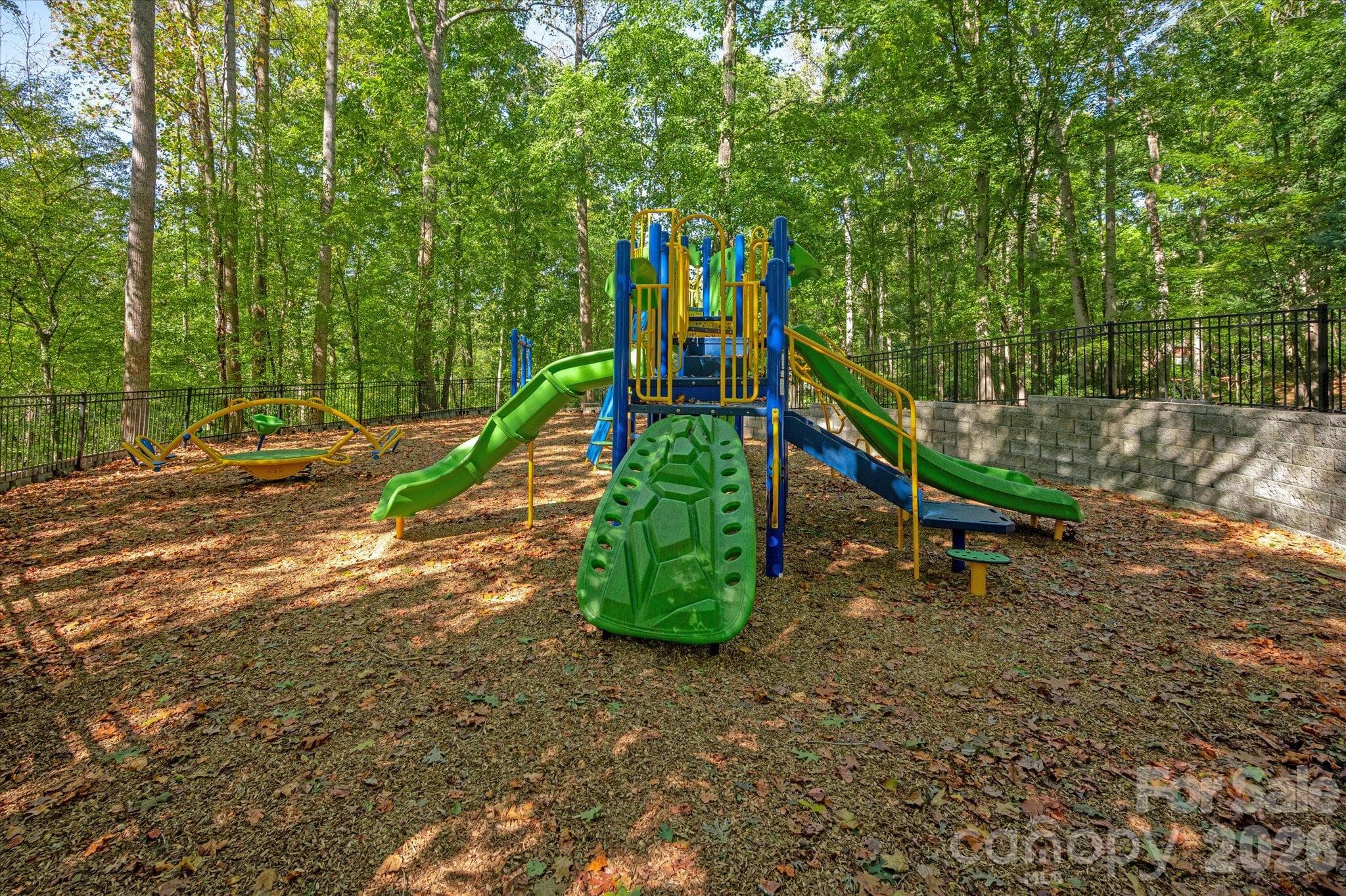 Single Family Residence at 14700 Stonegreen Lane, Huntersville, photo 39 of 44