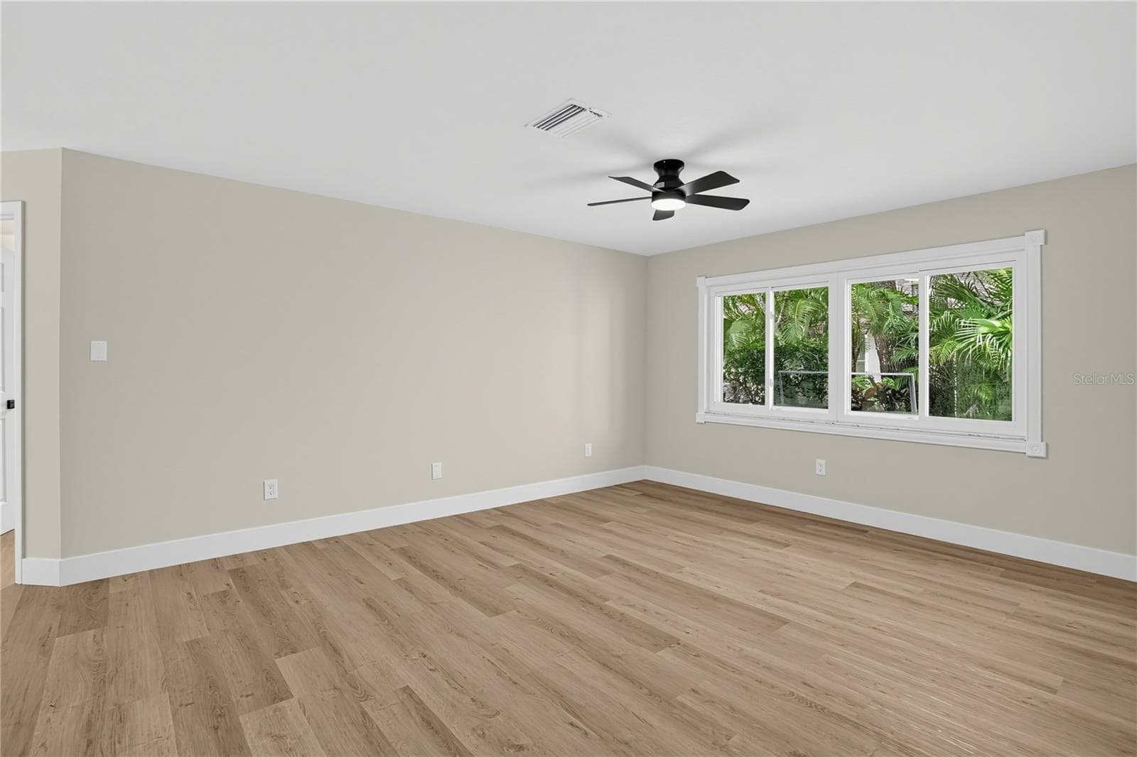 Condominium at 2612 51ST AVE W, BRADENTON, photo 8 of 31