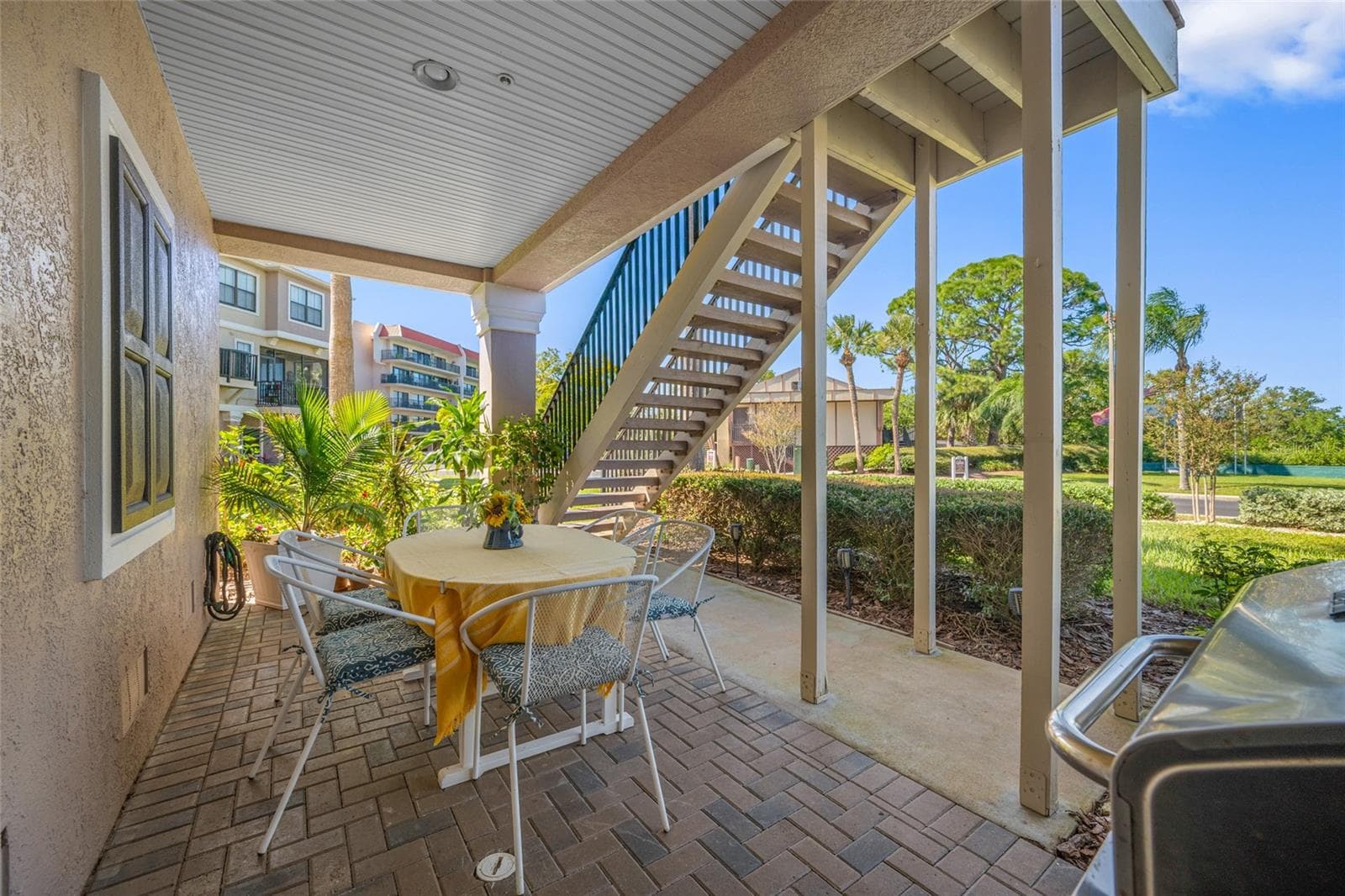 Back patio (1st floor) - 580 BELLA LOOP, DUNEDIN