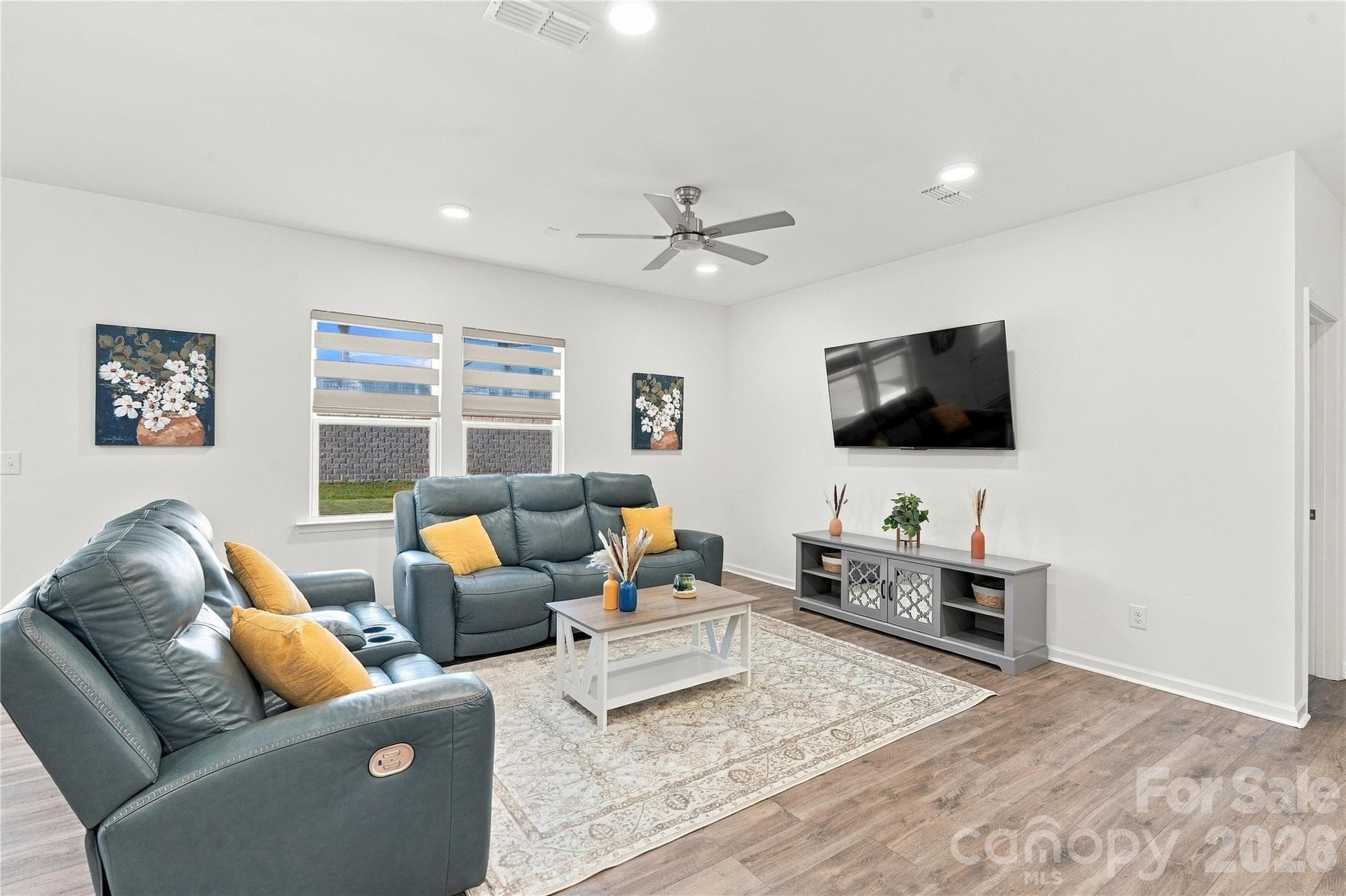 Single Family Residence at 11126 Glasden Road, Charlotte, photo 9 of 45