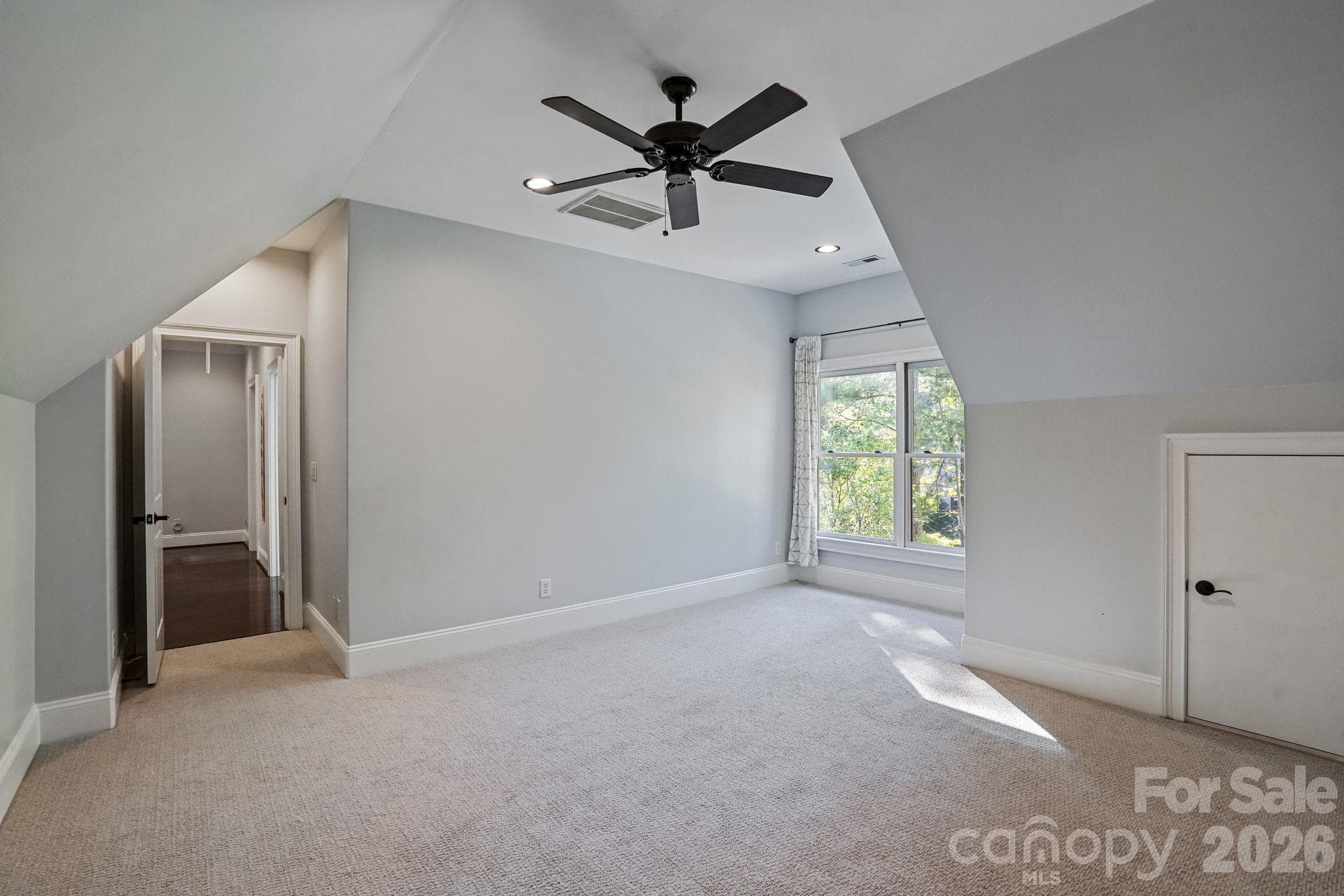 Single Family Residence at 2073 Sugar Pond Court, Fort Mill, photo 30 of 47