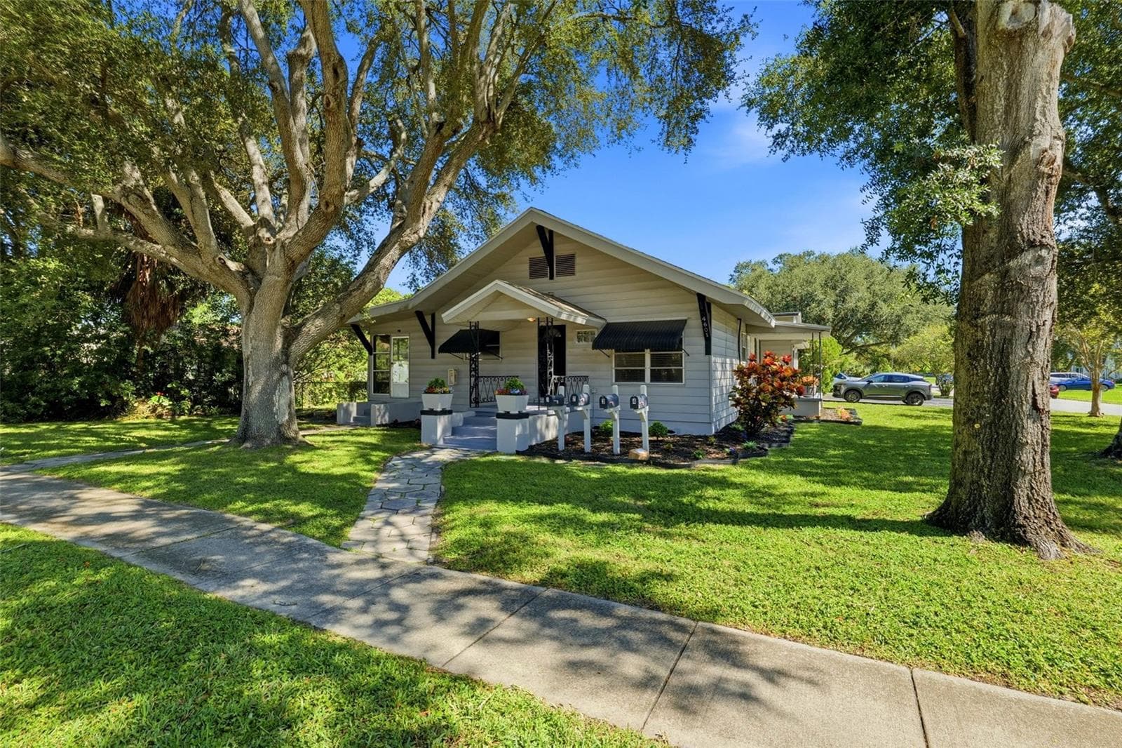 Quadruplex at 4601 DR MARTIN LUTHER KING JR ST N, ST PETERSBURG, photo 2 of 39