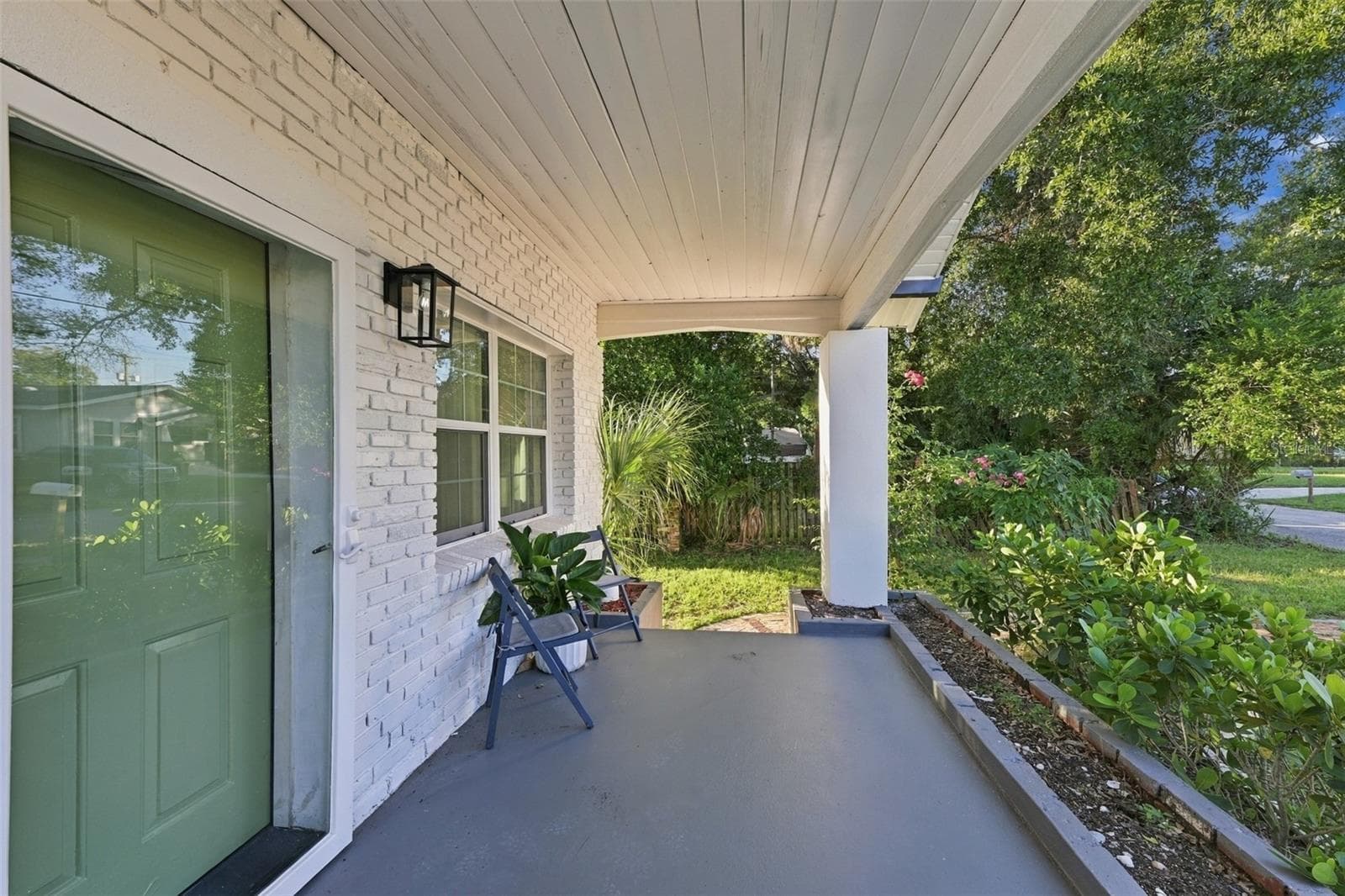 Front Porch - 4203 N SUWANEE AVE, TAMPA