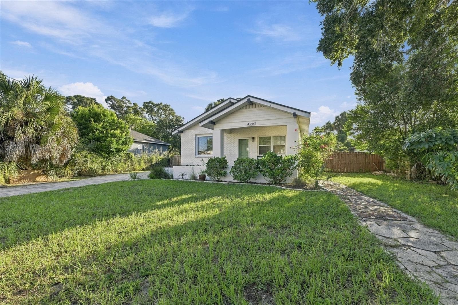 Front - 4203 N SUWANEE AVE, TAMPA