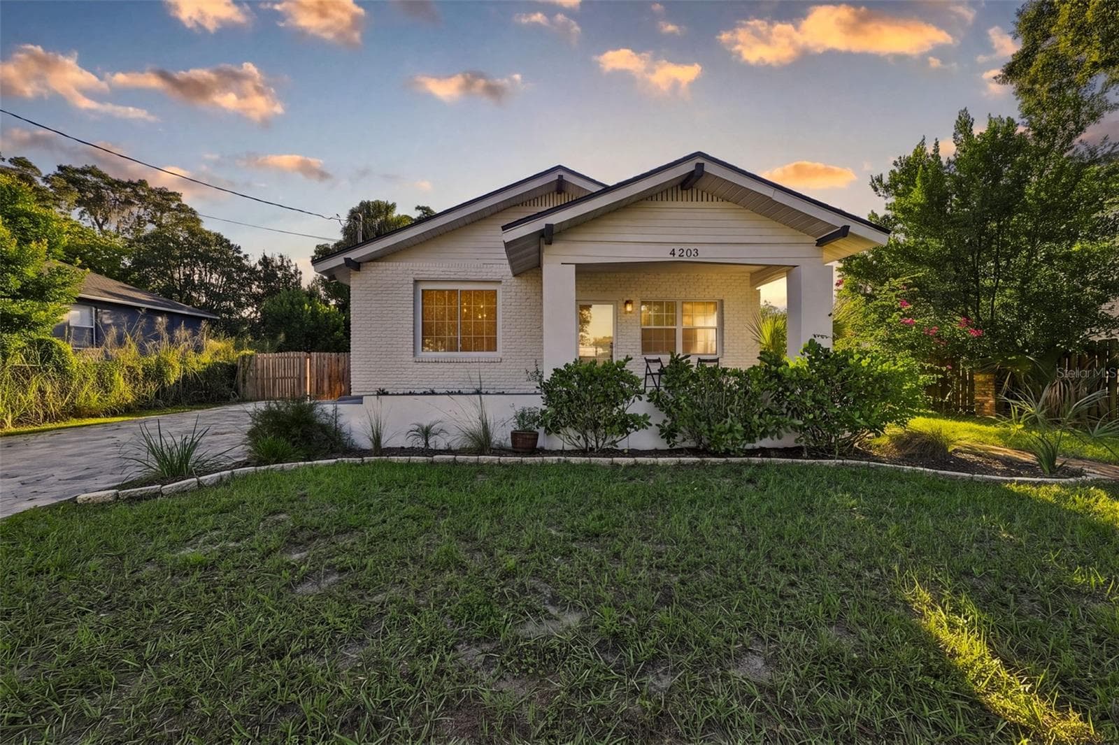 Front - 4203 N SUWANEE AVE, TAMPA