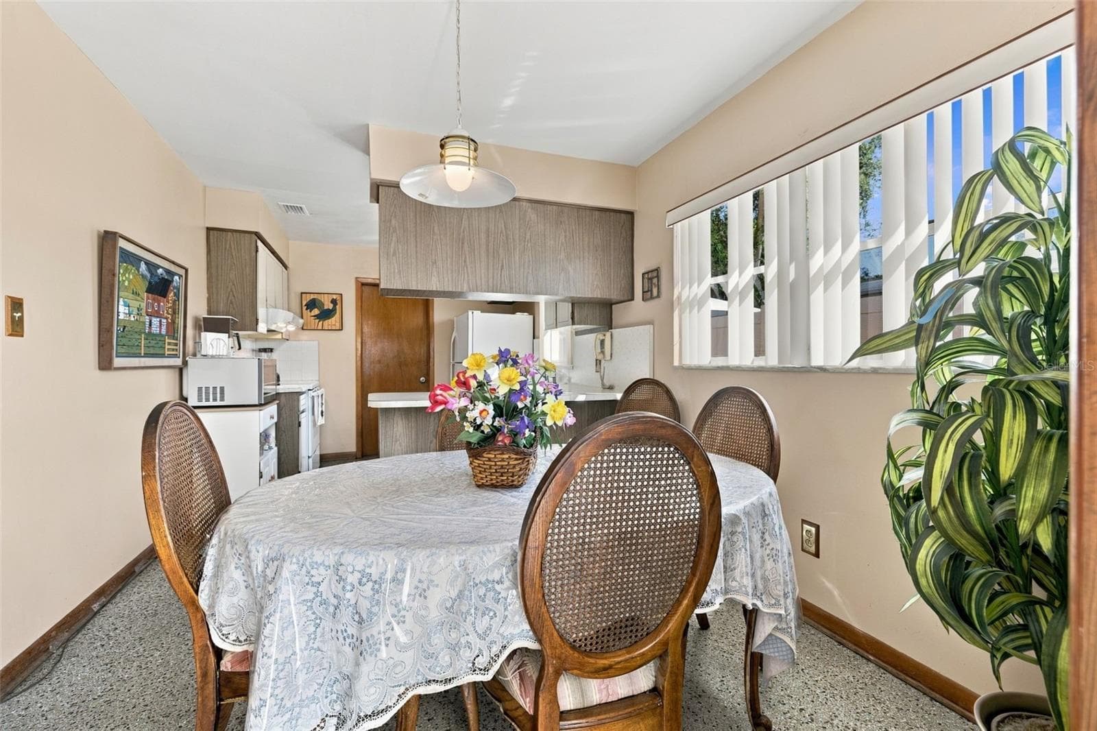 Single Family Residence at 3409 W BRADDOCK ST, TAMPA, photo 10 of 28