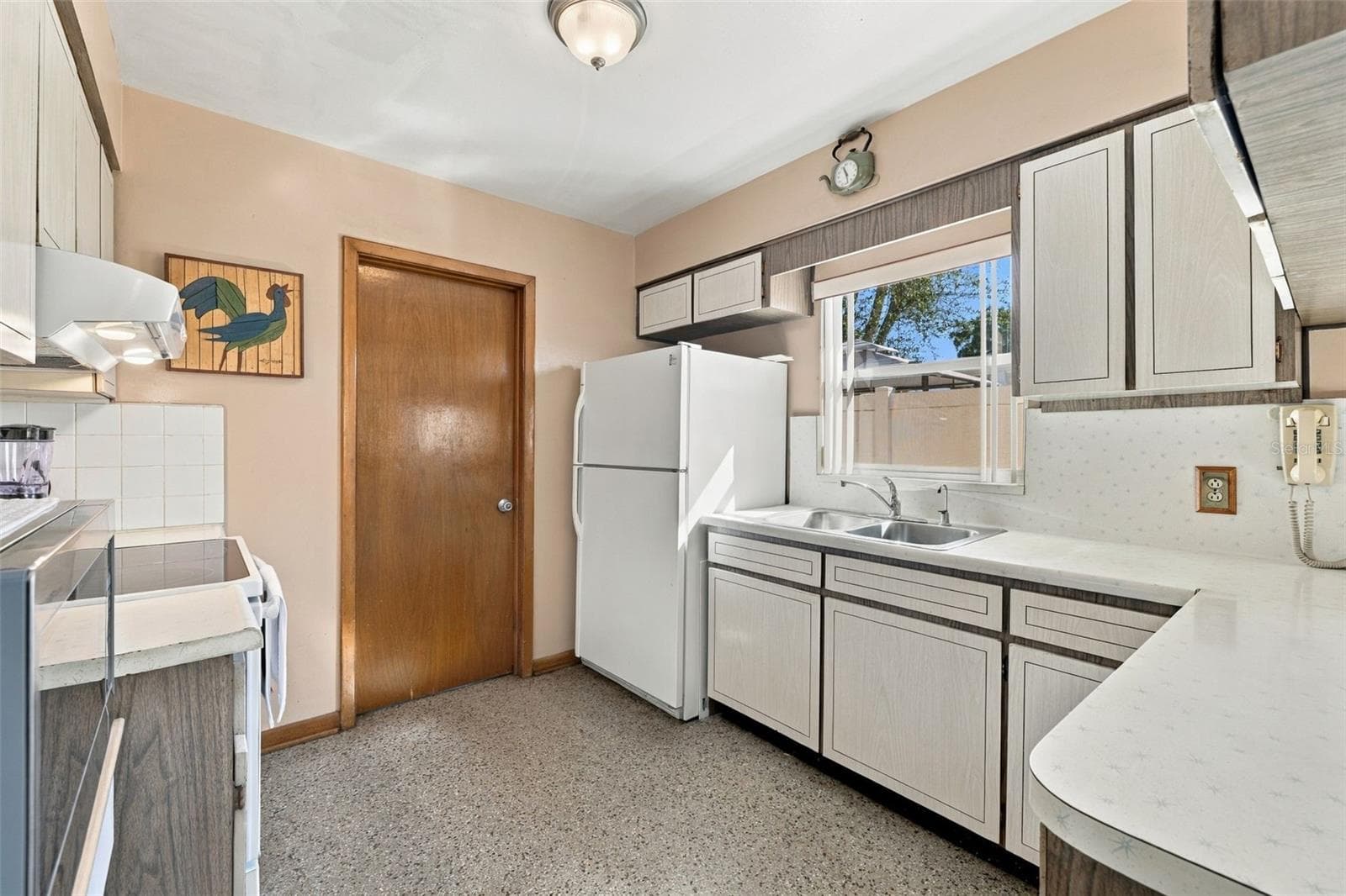 Single Family Residence at 3409 W BRADDOCK ST, TAMPA, photo 12 of 28