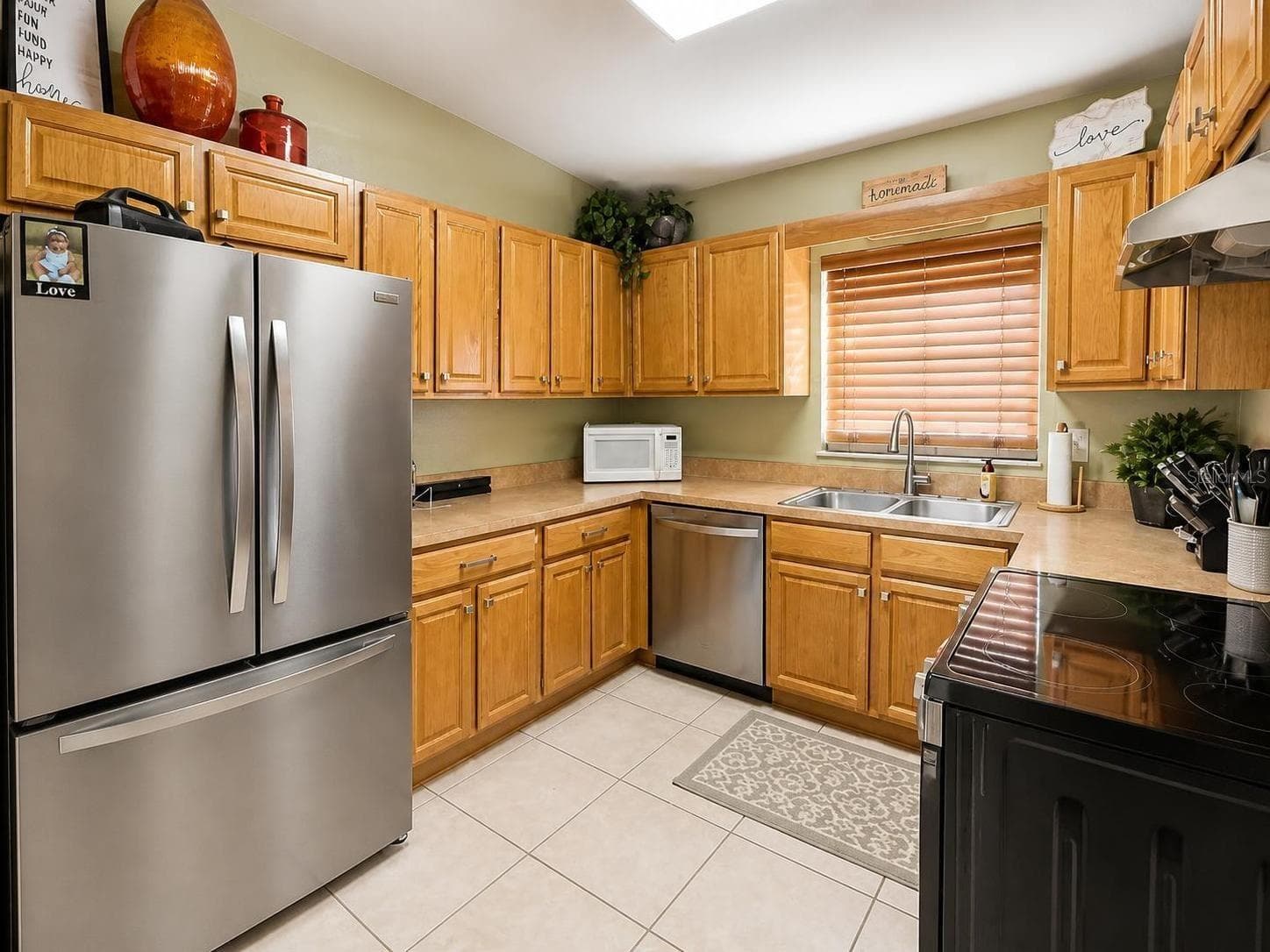 Kitchen brand new Stainless Steel Appliances - 2074 W HIBISCUS RD, AVON PARK