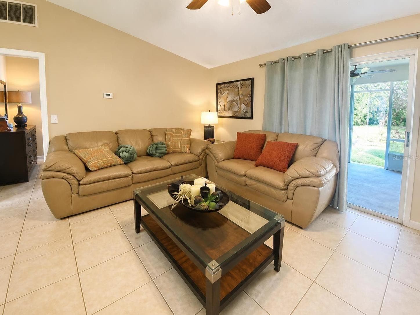 Living Room - 2074 W HIBISCUS RD, AVON PARK