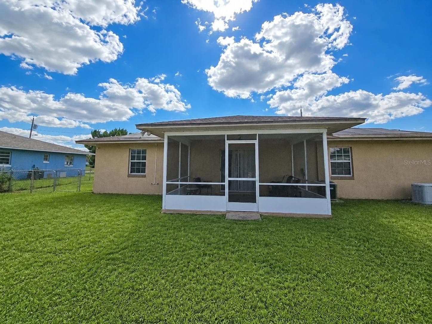 Back of the Home - 2074 W HIBISCUS RD, AVON PARK