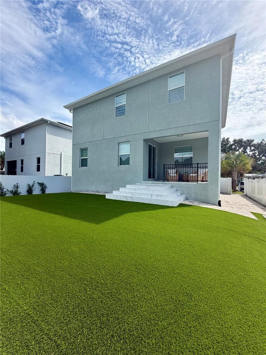Single Family Residence at 8331 PEGGY ST, TAMPA, photo 2 of 47