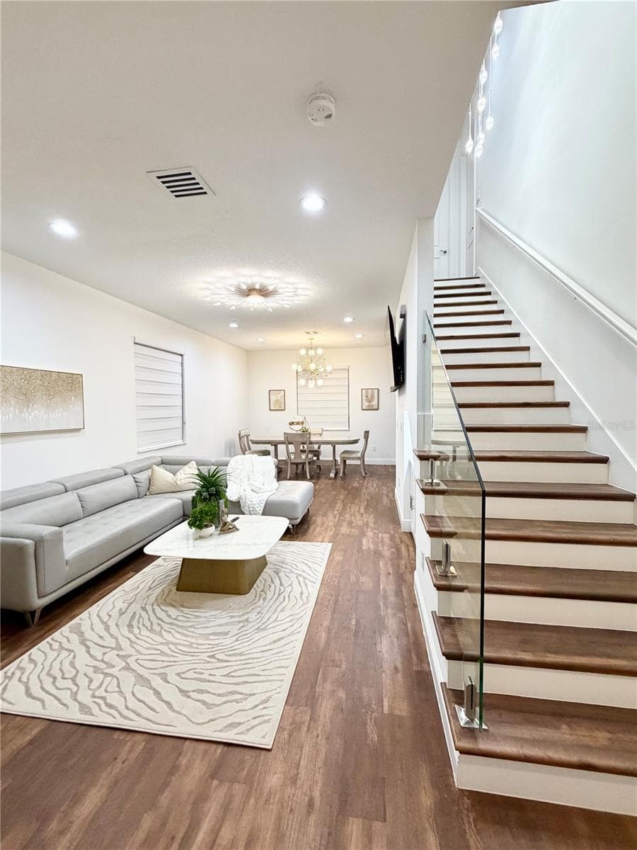 Single Family Residence at 8331 PEGGY ST, TAMPA, photo 13 of 47