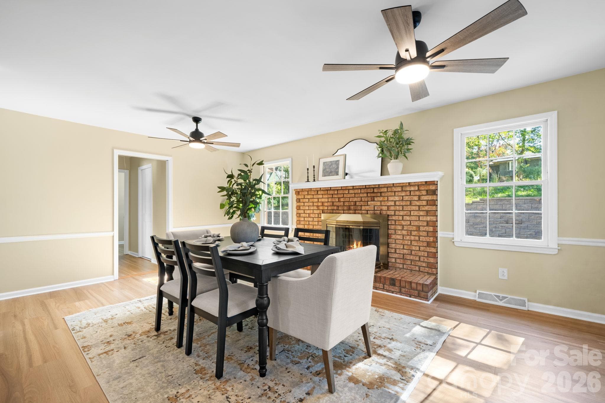 dinning - 4024 Wandering Lane, Hickory