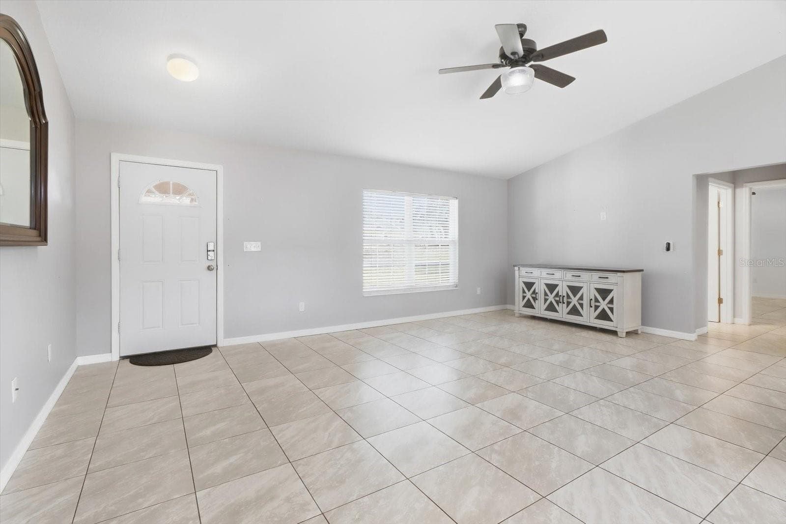 Front Door / Living Room - 8372 SE 156TH ST, SUMMERFIELD