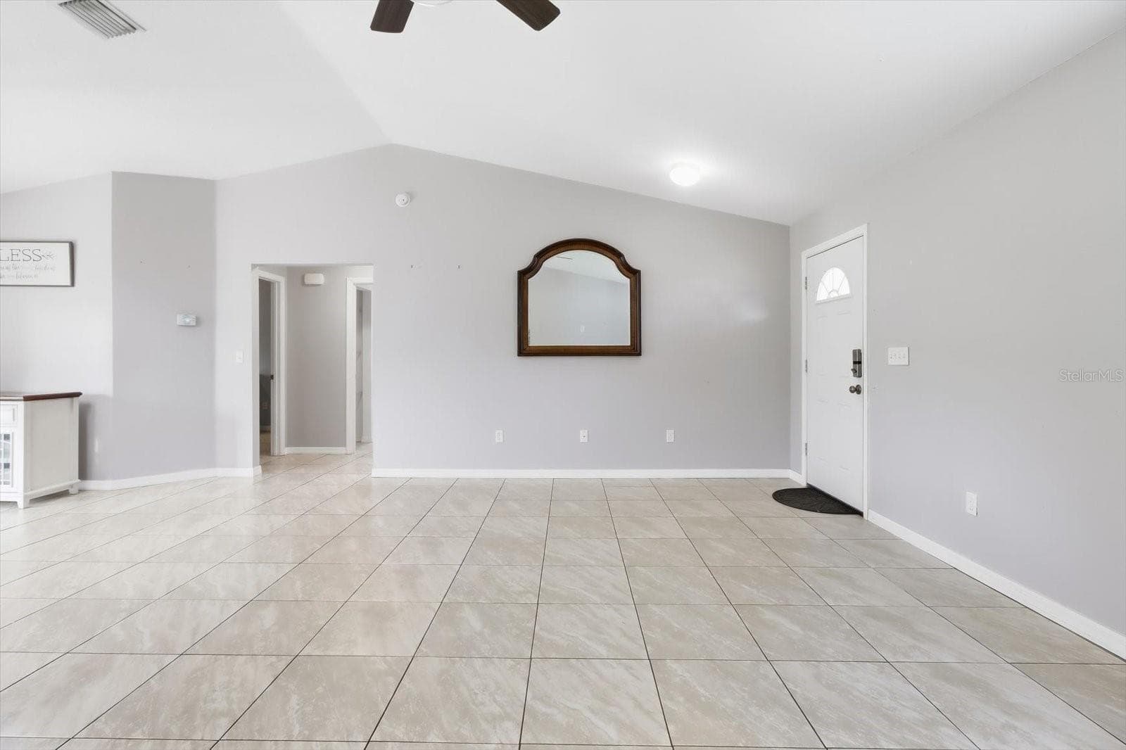 Living Room - 8372 SE 156TH ST, SUMMERFIELD