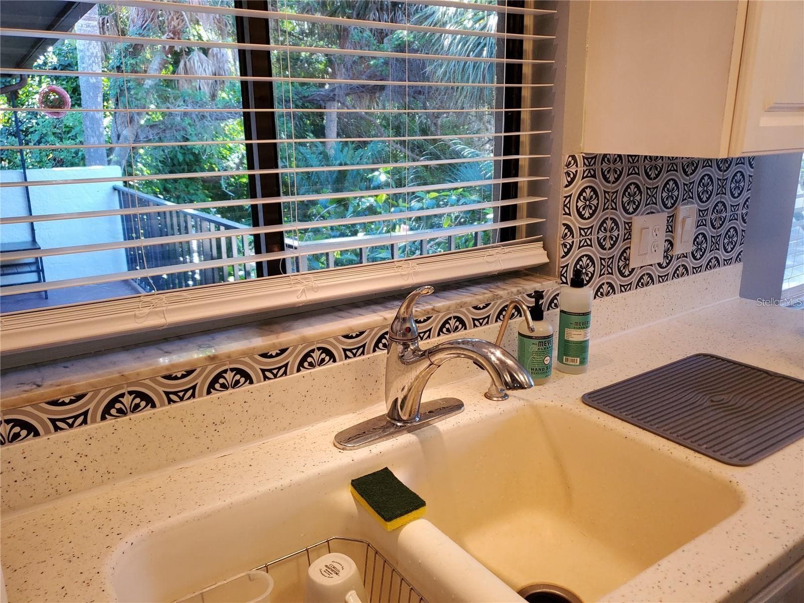 Condominium at 3904 MOURNING DOVE DR #228, BRADENTON, photo 9 of 18