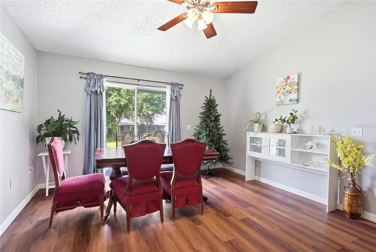 Single Family Residence at 673 LOBELIA DR, DAVENPORT, photo 9 of 37