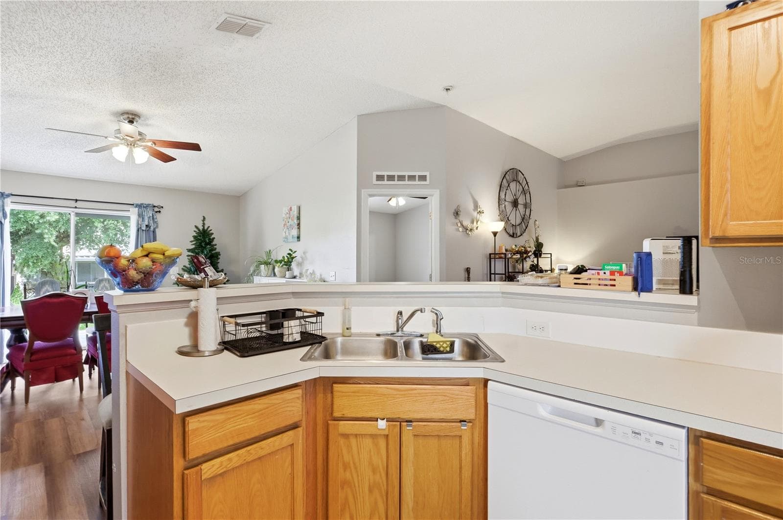 Single Family Residence at 673 LOBELIA DR, DAVENPORT, photo 14 of 37