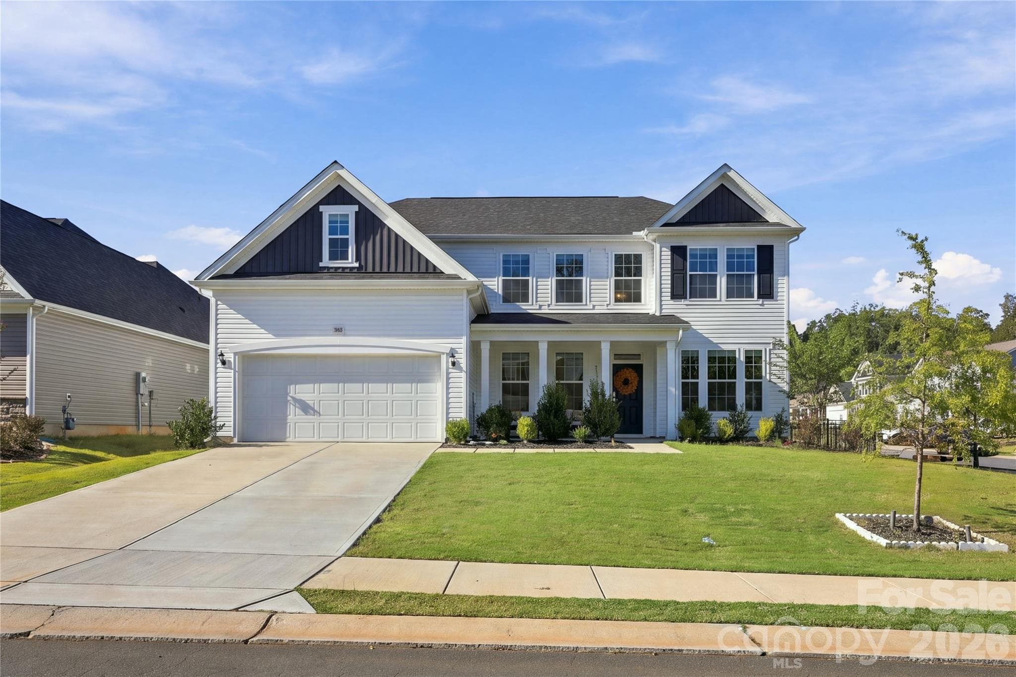 Single Family Residence at 3065 Oxtail Court, Rock Hill, photo 5 of 46