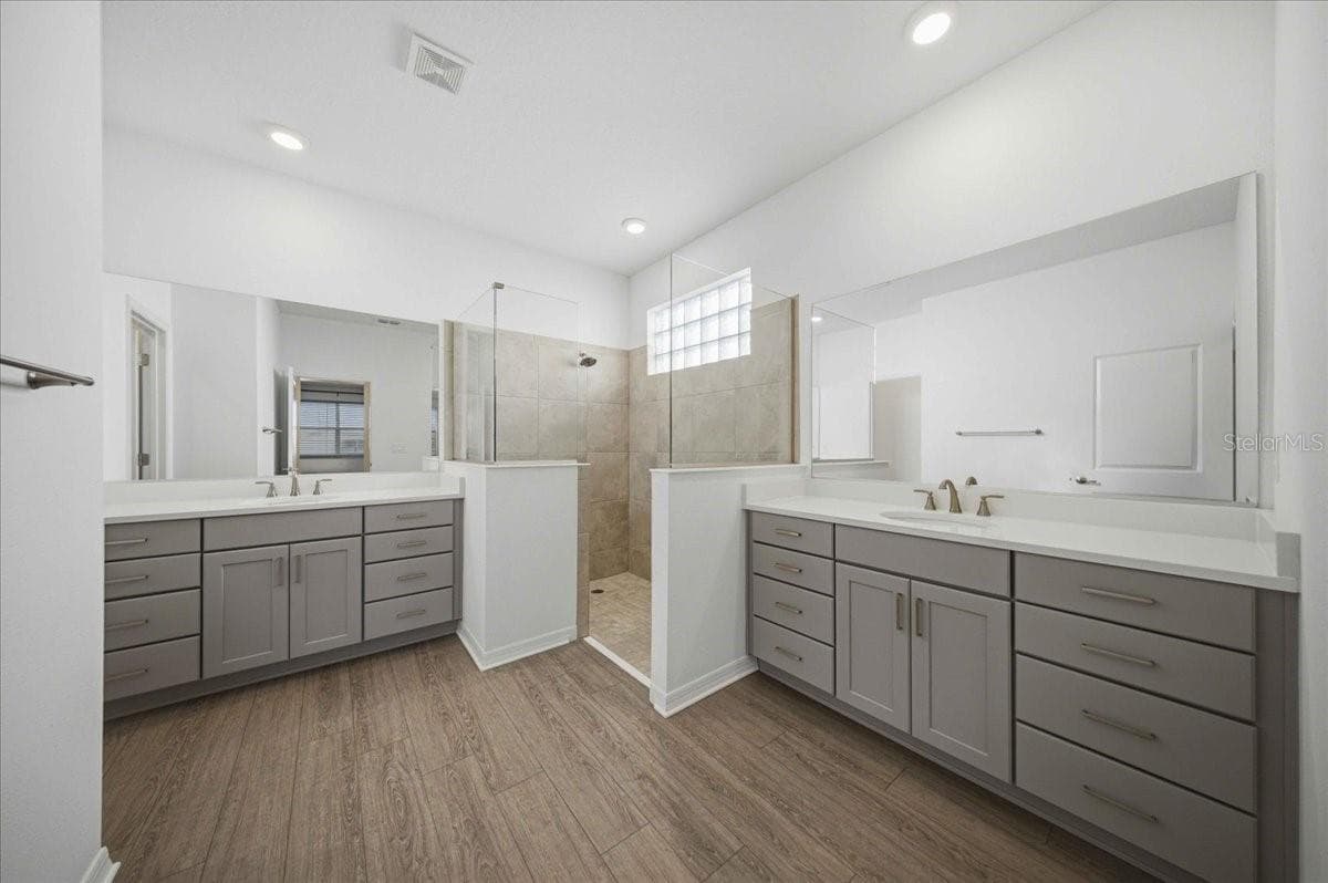 Single Family Residence at 7295 SW 61ST ST, OCALA, photo 17 of 42