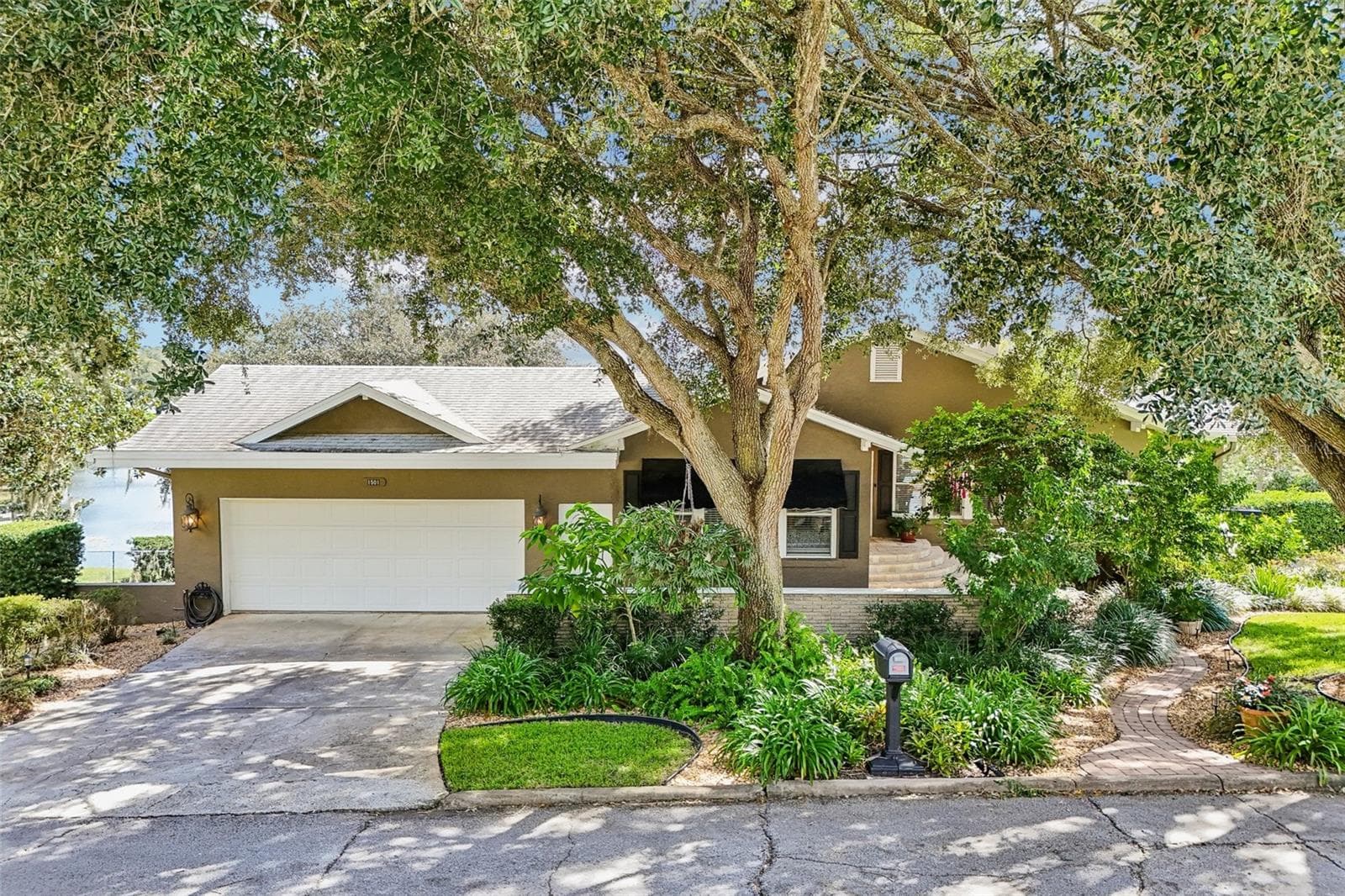Single Family Residence at 1501 FAHNSTOCK ST, EUSTIS, photo 4 of 90