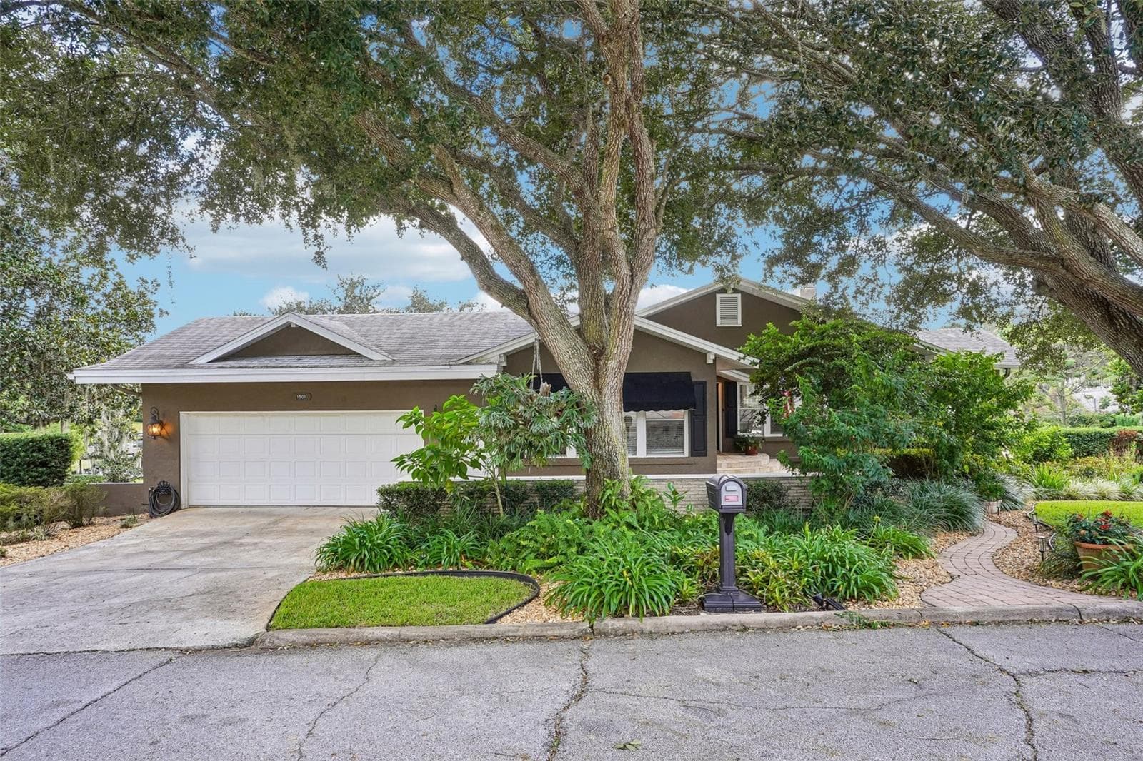 Single Family Residence at 1501 FAHNSTOCK ST, EUSTIS, photo 7 of 90