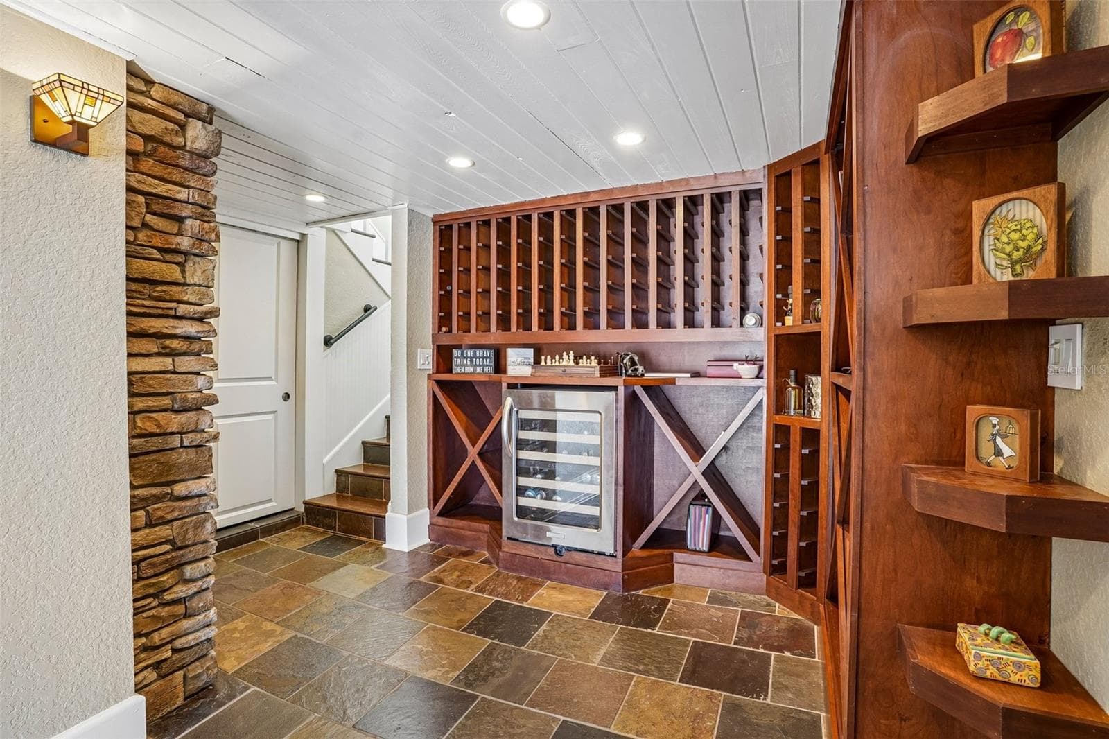 Wine Cellar - 1501 FAHNSTOCK ST, EUSTIS