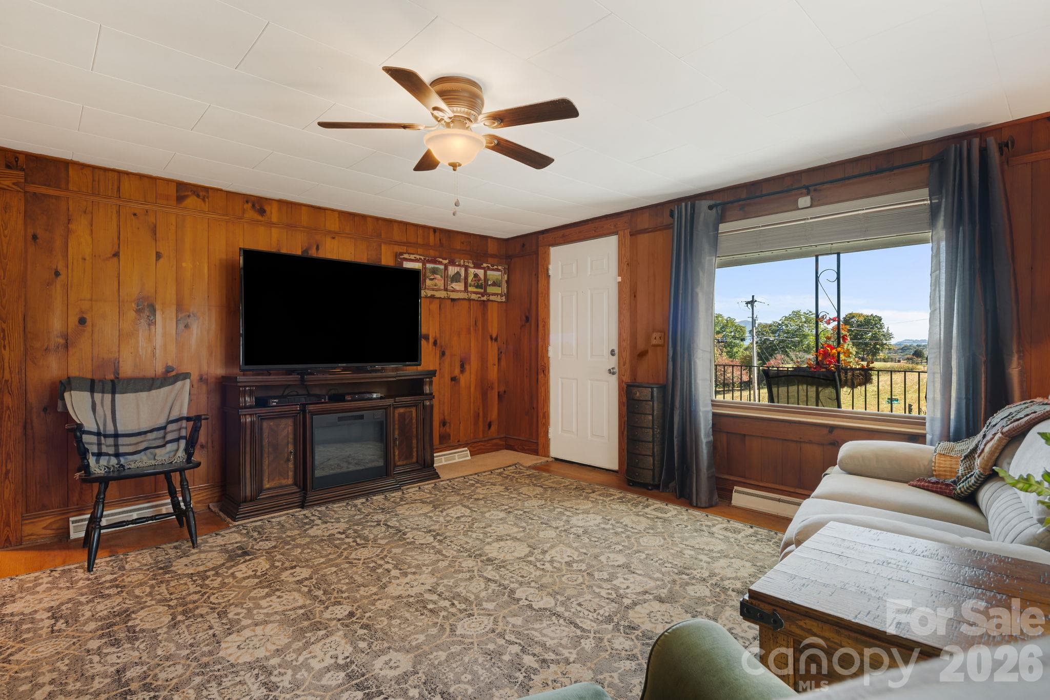 Living room - 39 Brown Cove Road, Clyde