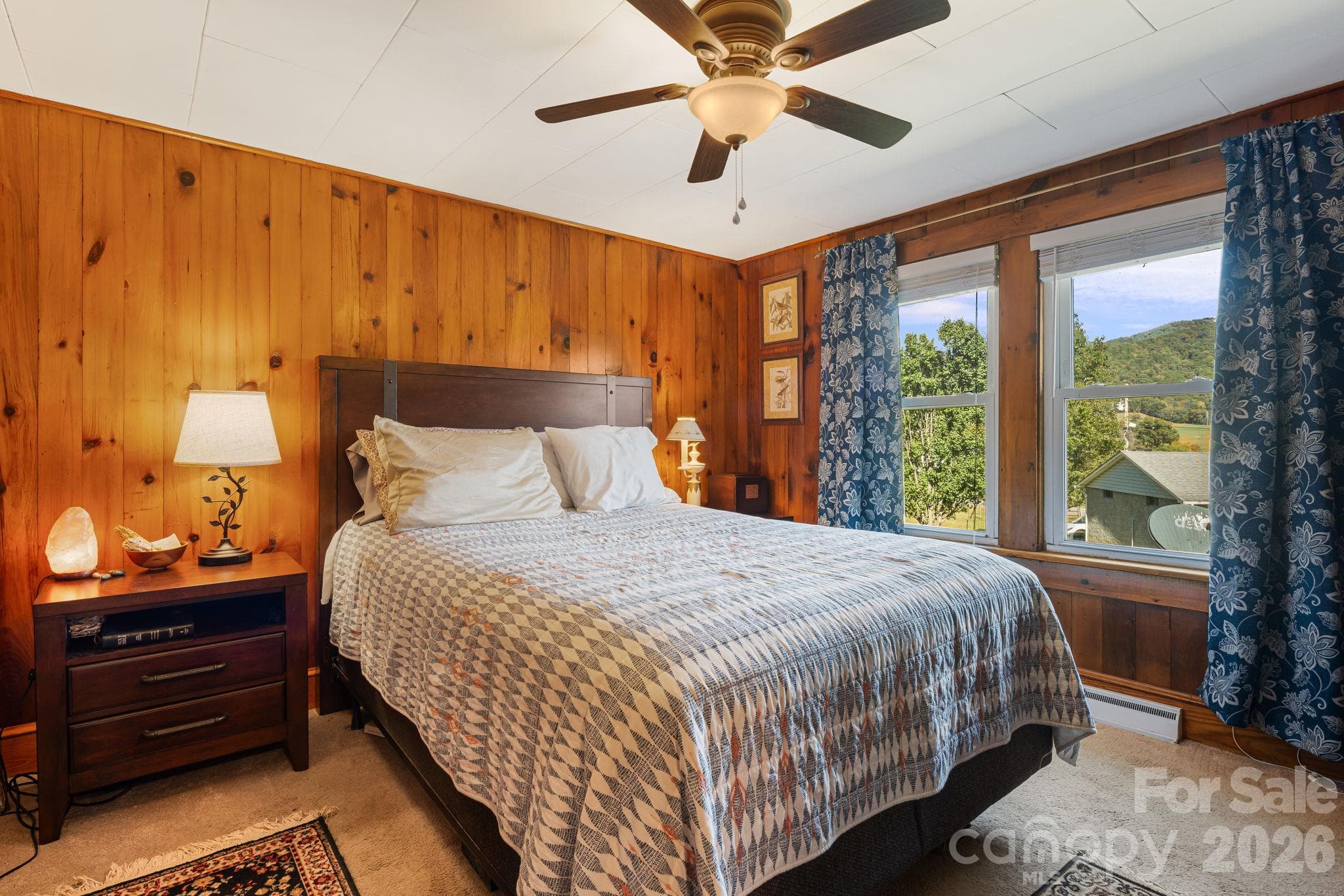 Main floor second bedroom - 39 Brown Cove Road, Clyde