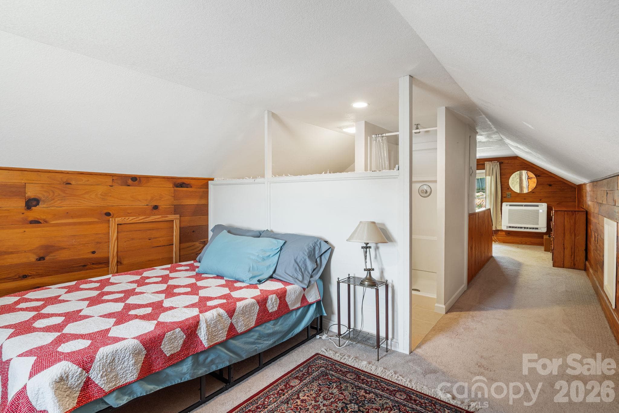 Second floor suite - 39 Brown Cove Road, Clyde
