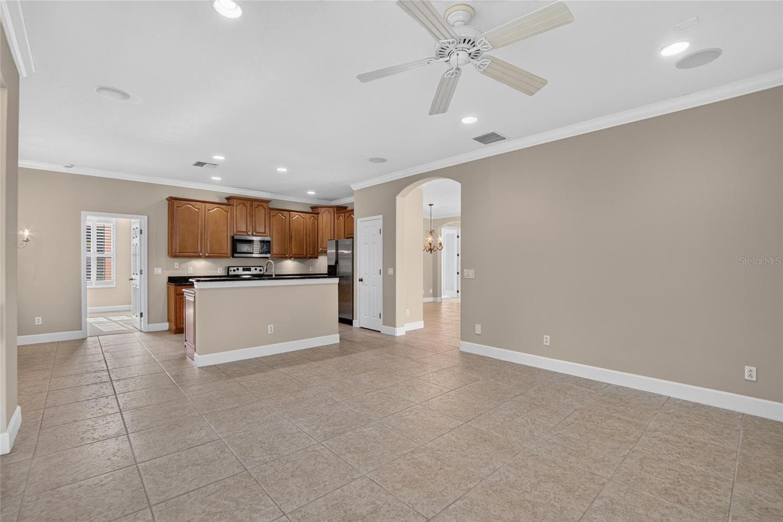 Family Room - 213 SILVER FALLS DR, APOLLO BEACH