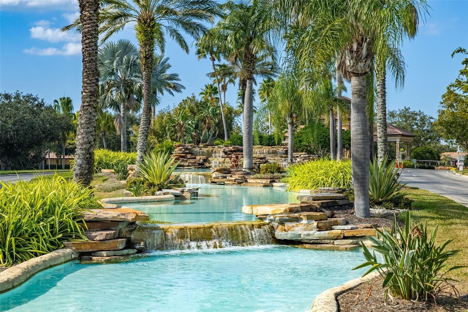 Waterfall Entrance - 213 SILVER FALLS DR, APOLLO BEACH
