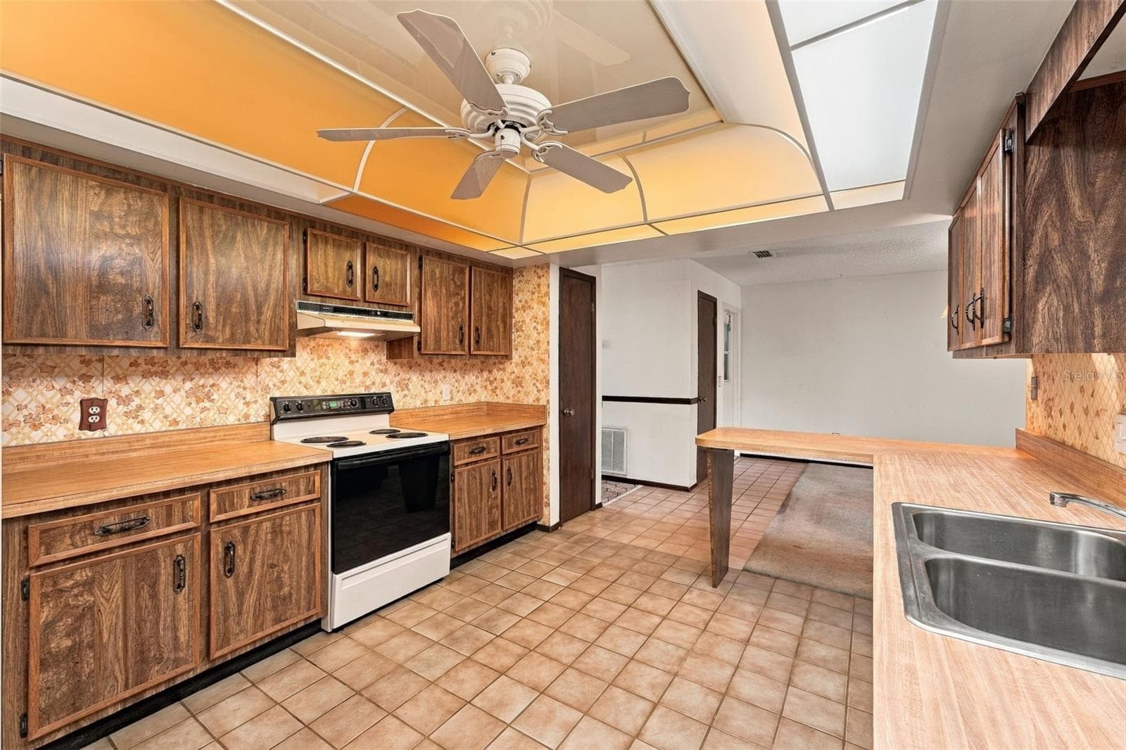 Single Family Residence at 4164 THOMASSA CT, ORLANDO, photo 11 of 34