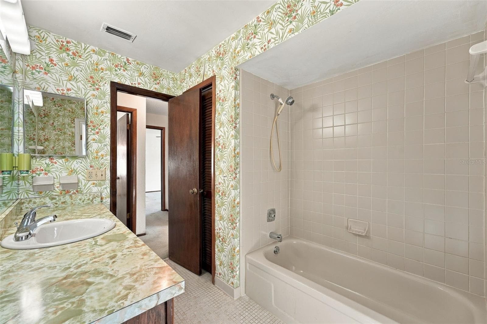 Single Family Residence at 4164 THOMASSA CT, ORLANDO, photo 17 of 34