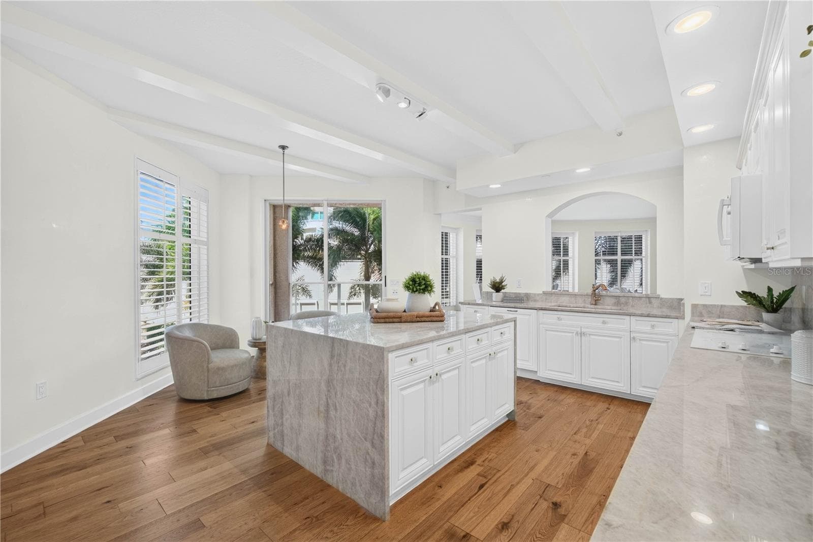 Condominium at 100 BEACH DR NE #401, ST PETERSBURG, photo 17 of 62