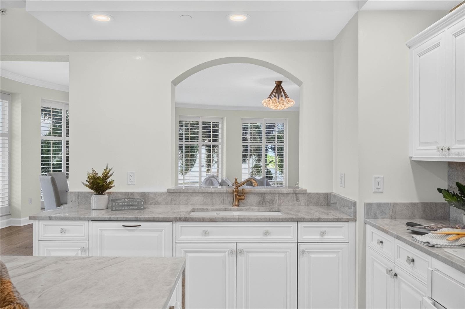 Condominium at 100 BEACH DR NE #401, ST PETERSBURG, photo 21 of 62