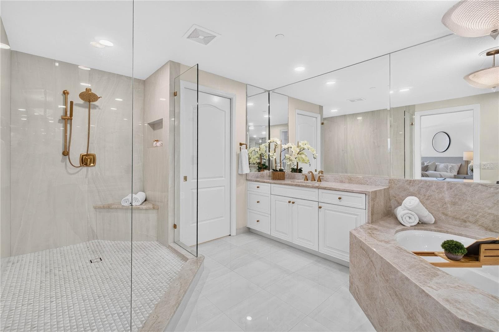 Condominium at 100 BEACH DR NE #401, ST PETERSBURG, photo 33 of 62