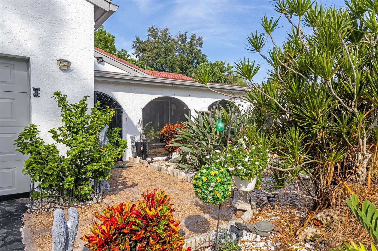 Villa at 7236 LAS CASAS DR, SARASOTA, photo 5 of 54