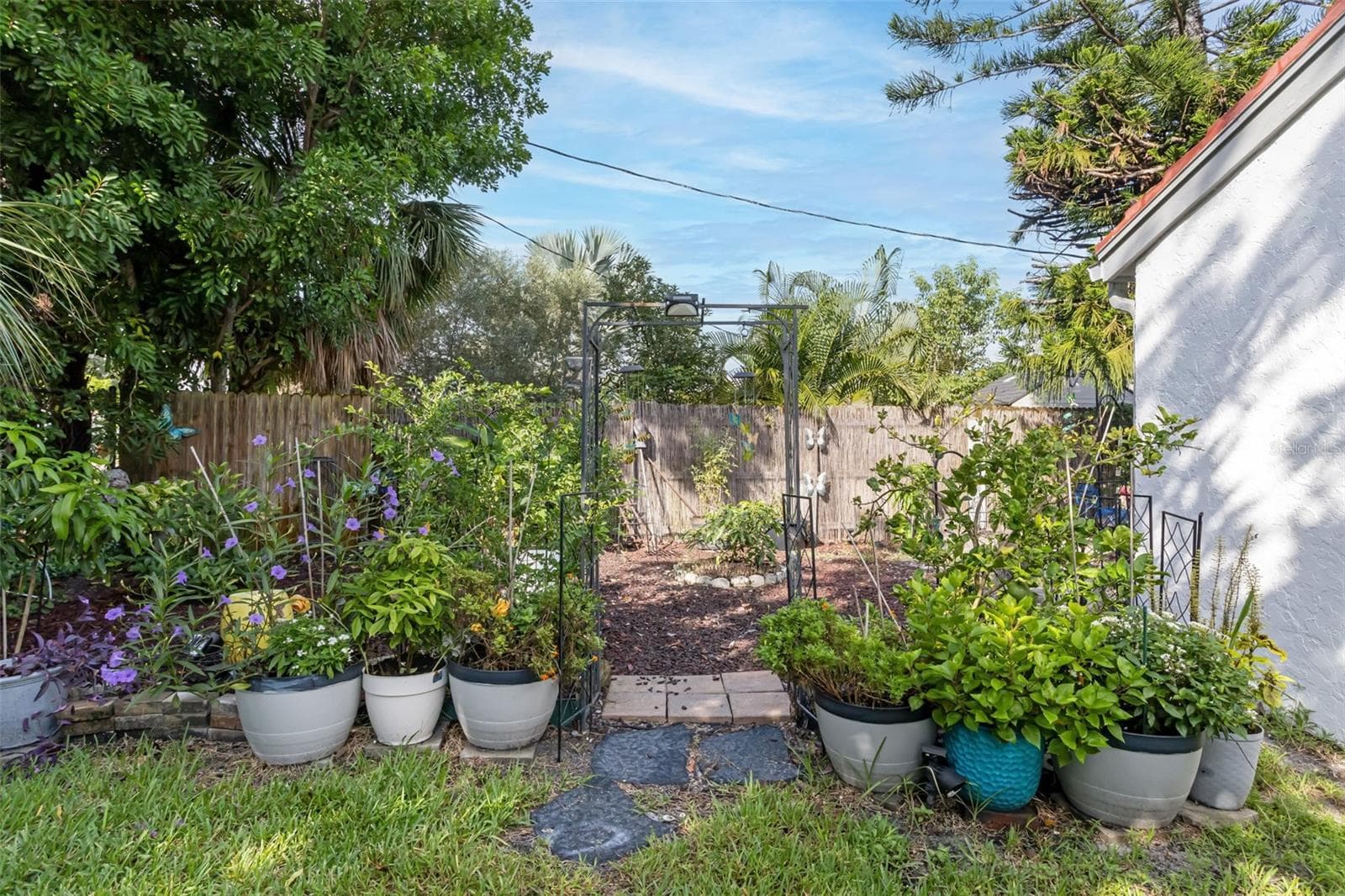 Villa at 7236 LAS CASAS DR, SARASOTA, photo 49 of 54