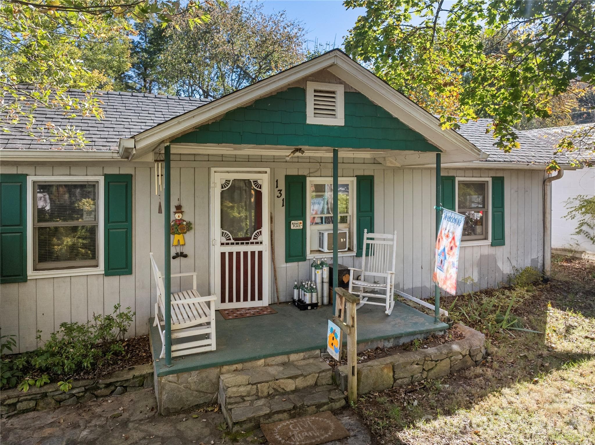 Single Family Residence at 131 Central Avenue, Swannanoa, photo 11 of 30