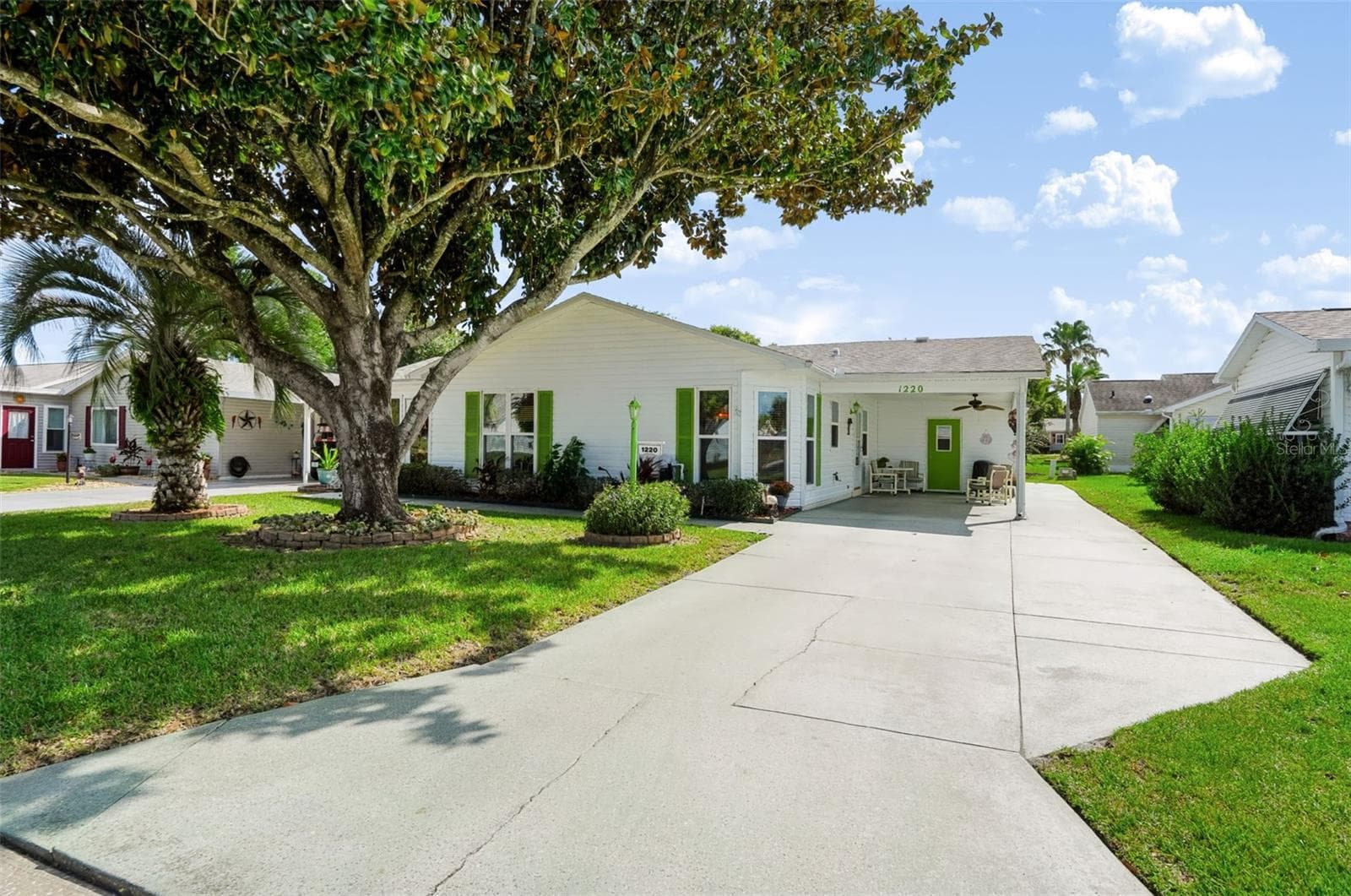 1220 MARIA CT