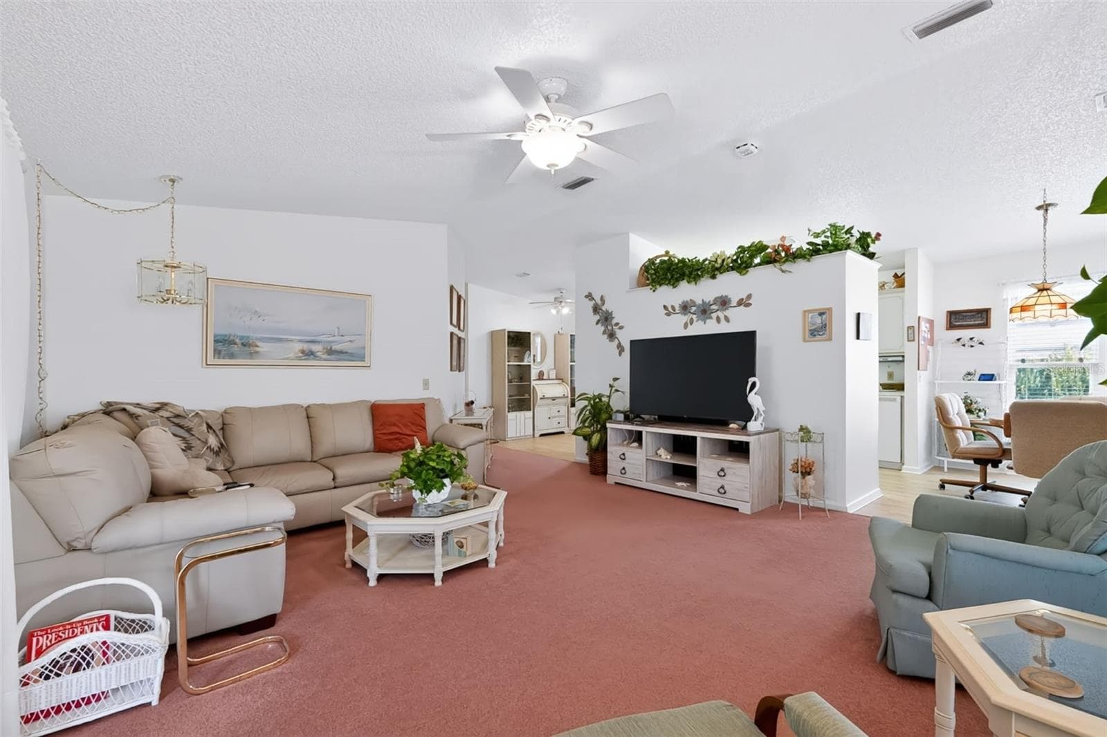 Large Living Room - 1220 MARIA CT, LADY LAKE