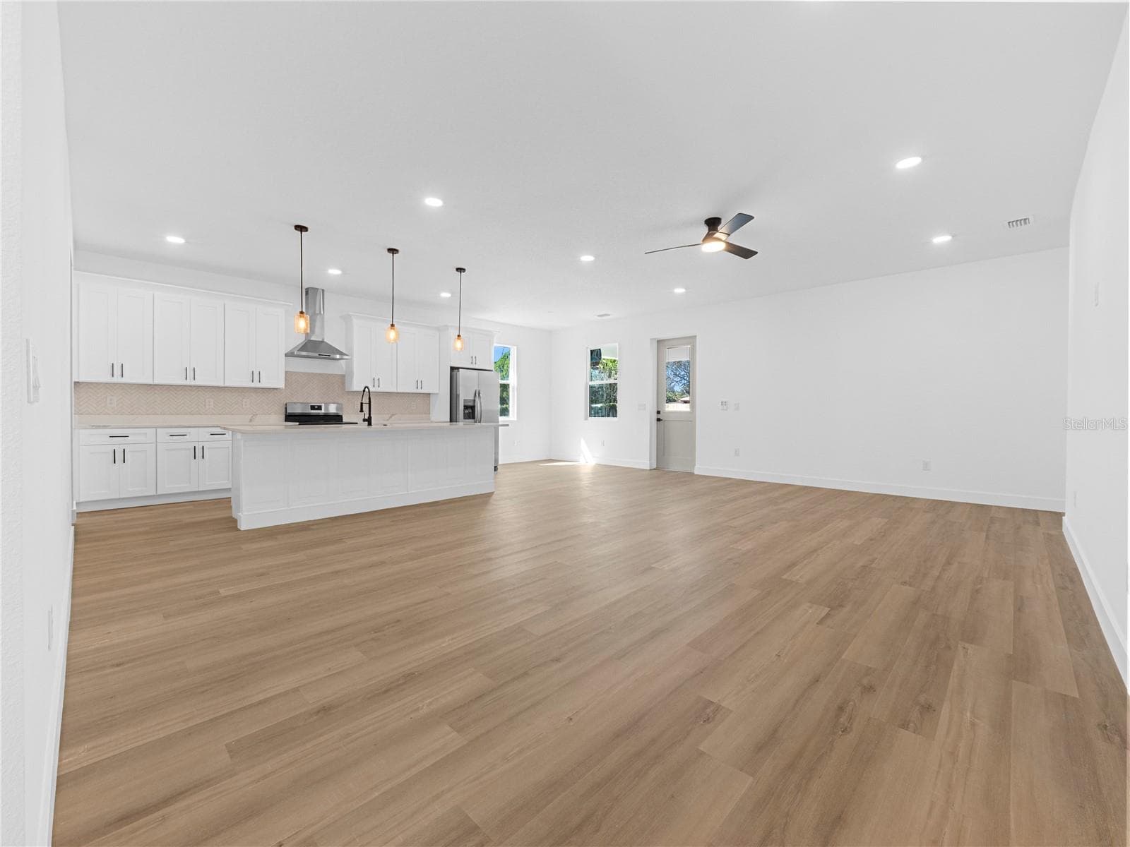 Single Family Residence at 9449 SPRING HILL DR, SPRING HILL, photo 11 of 43