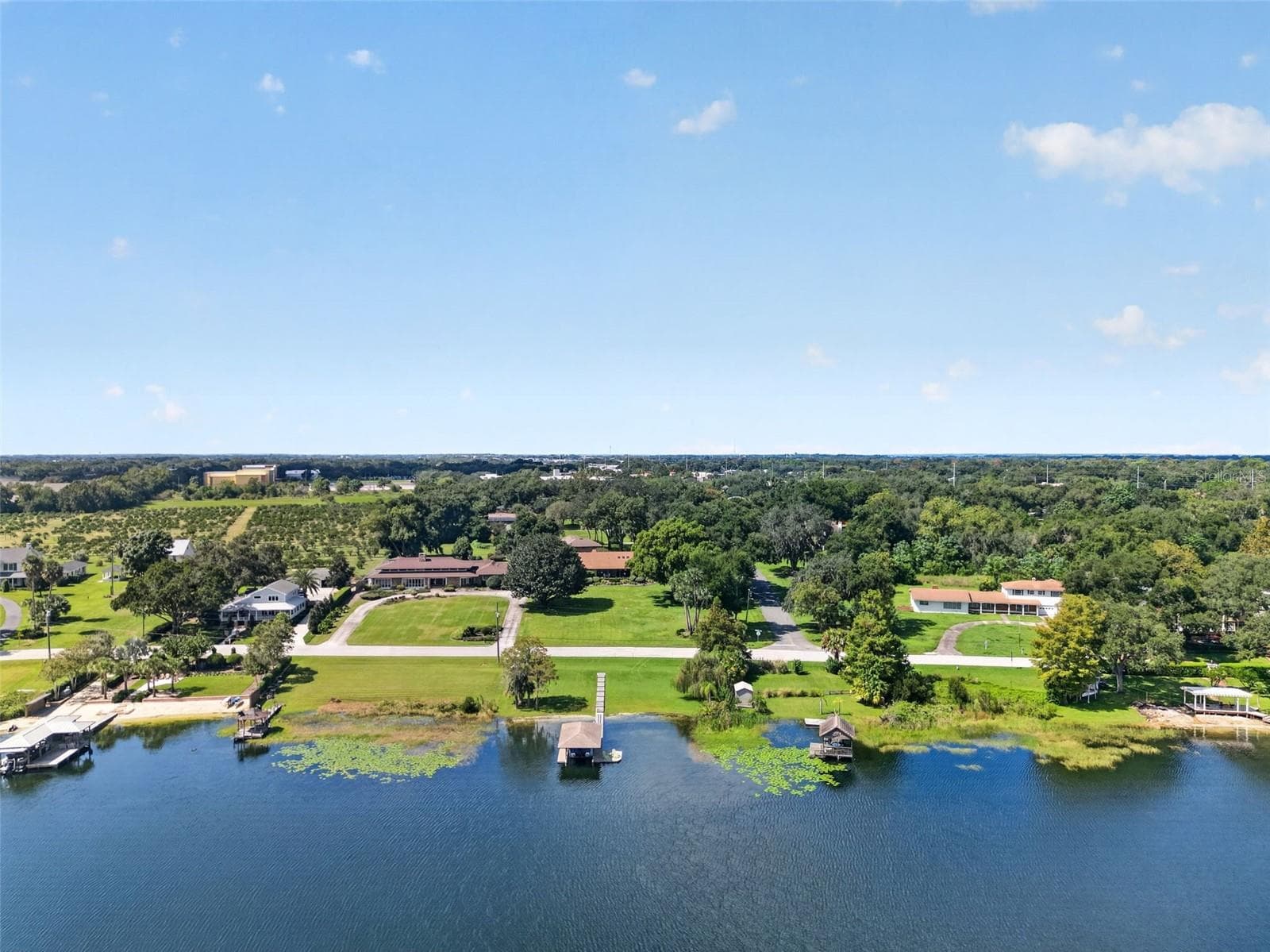 Single Family Residence at 1750 SUSSEX DR, MOUNT DORA, photo 4 of 65