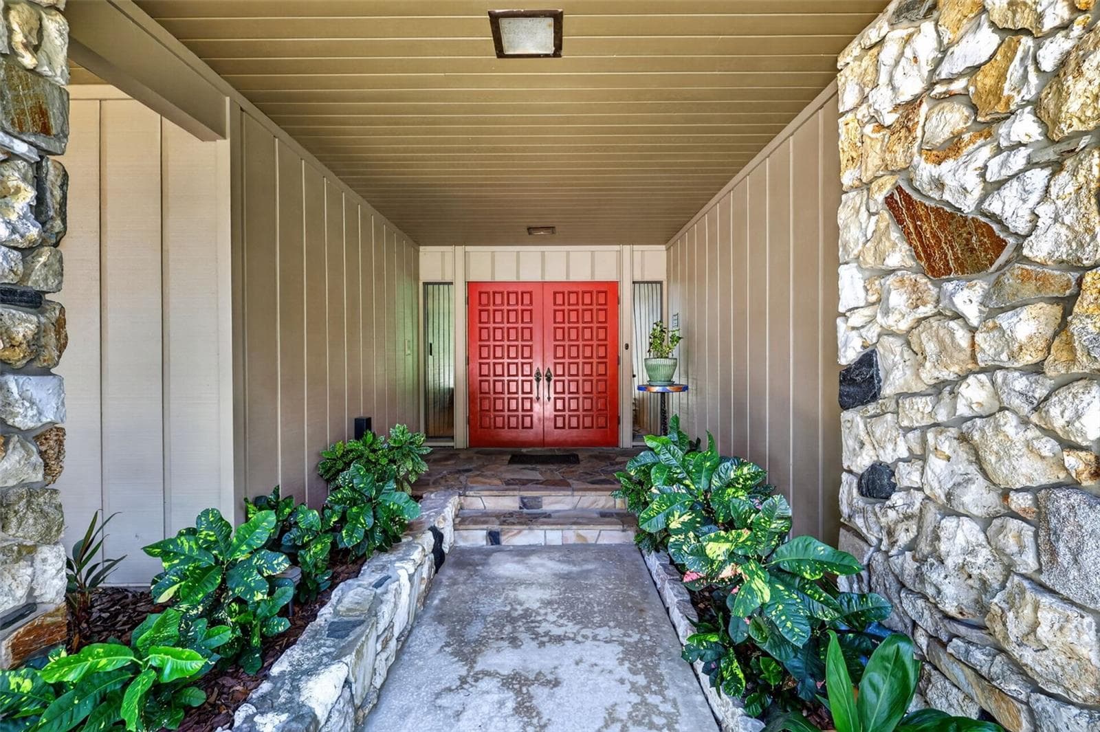 Single Family Residence at 1750 SUSSEX DR, MOUNT DORA, photo 12 of 65